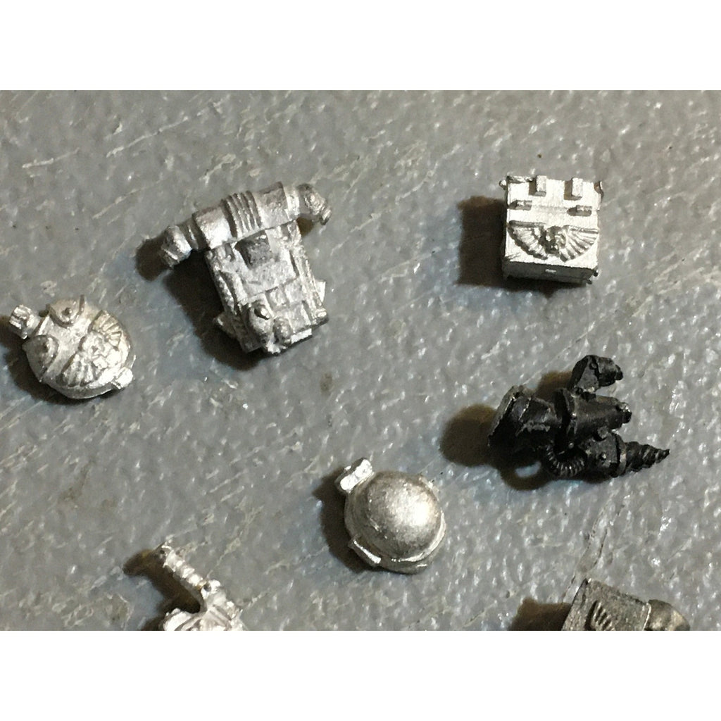 A32490 WARHAMMER 40K METAL MIXED BITS LOT ELDAR CRAFTWORLDS IMPERIAL GUARD GW