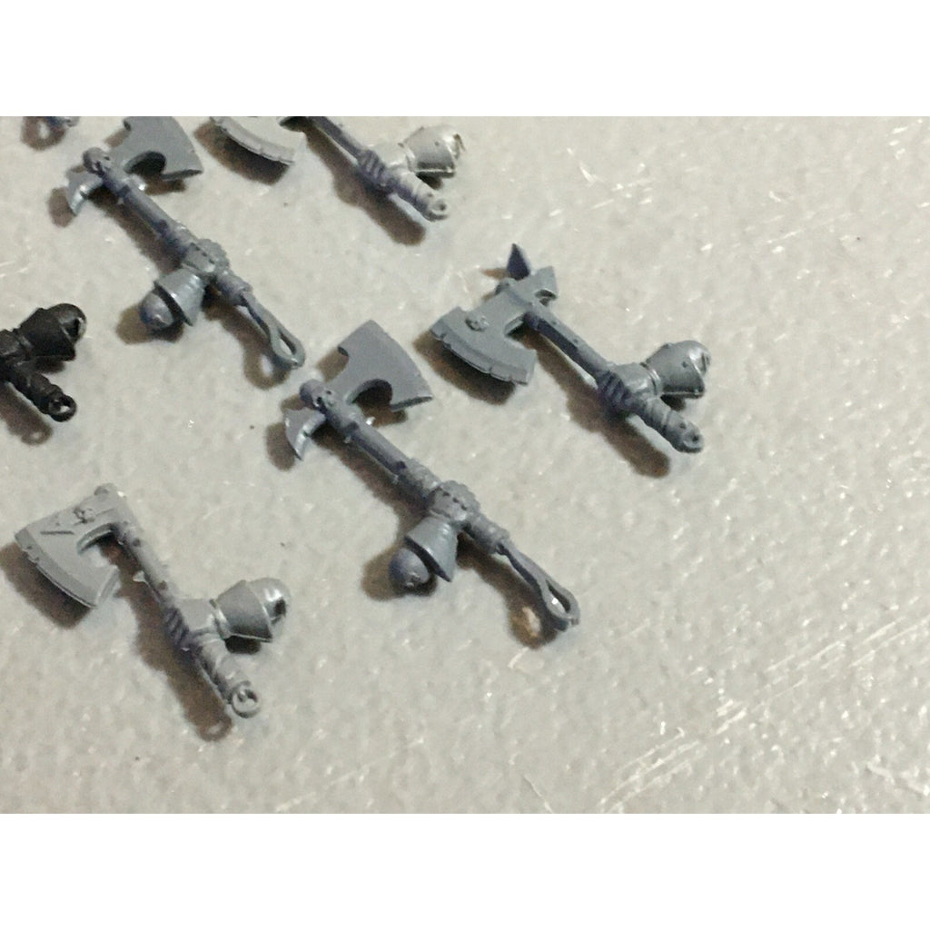A22210 WARHAMMER FANTASY CHAOS MORTALS BITS LOT AXE HANDS GAMES WORKSHOP