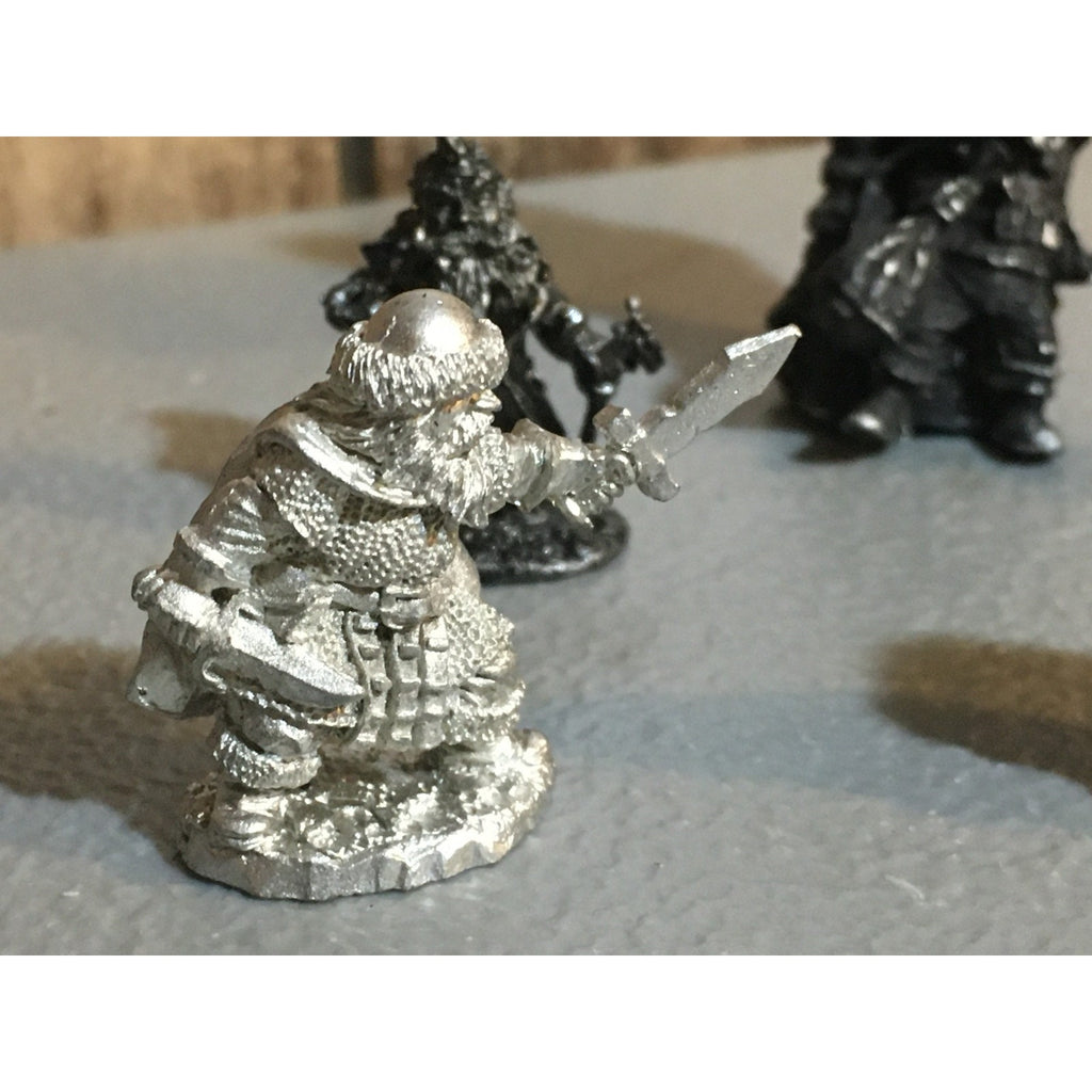 A34020 UNKNOWN METAL MINIATURES MIXED DWARVES DWARFS SOLDIER WARRIOR