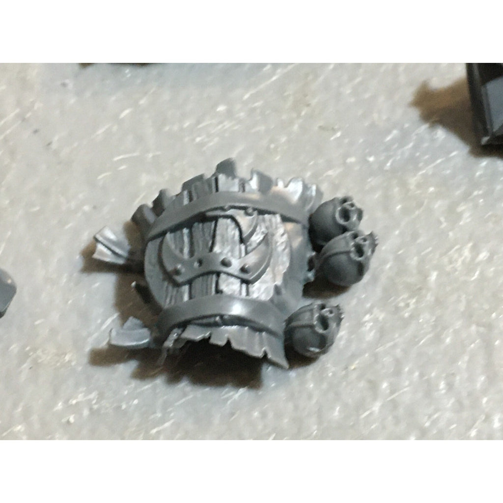 A23248 WARHAMMER FANTASY CHAOS BEASTMEN BITS LOT CYGOR ARM GAMES WORKSHOP GW