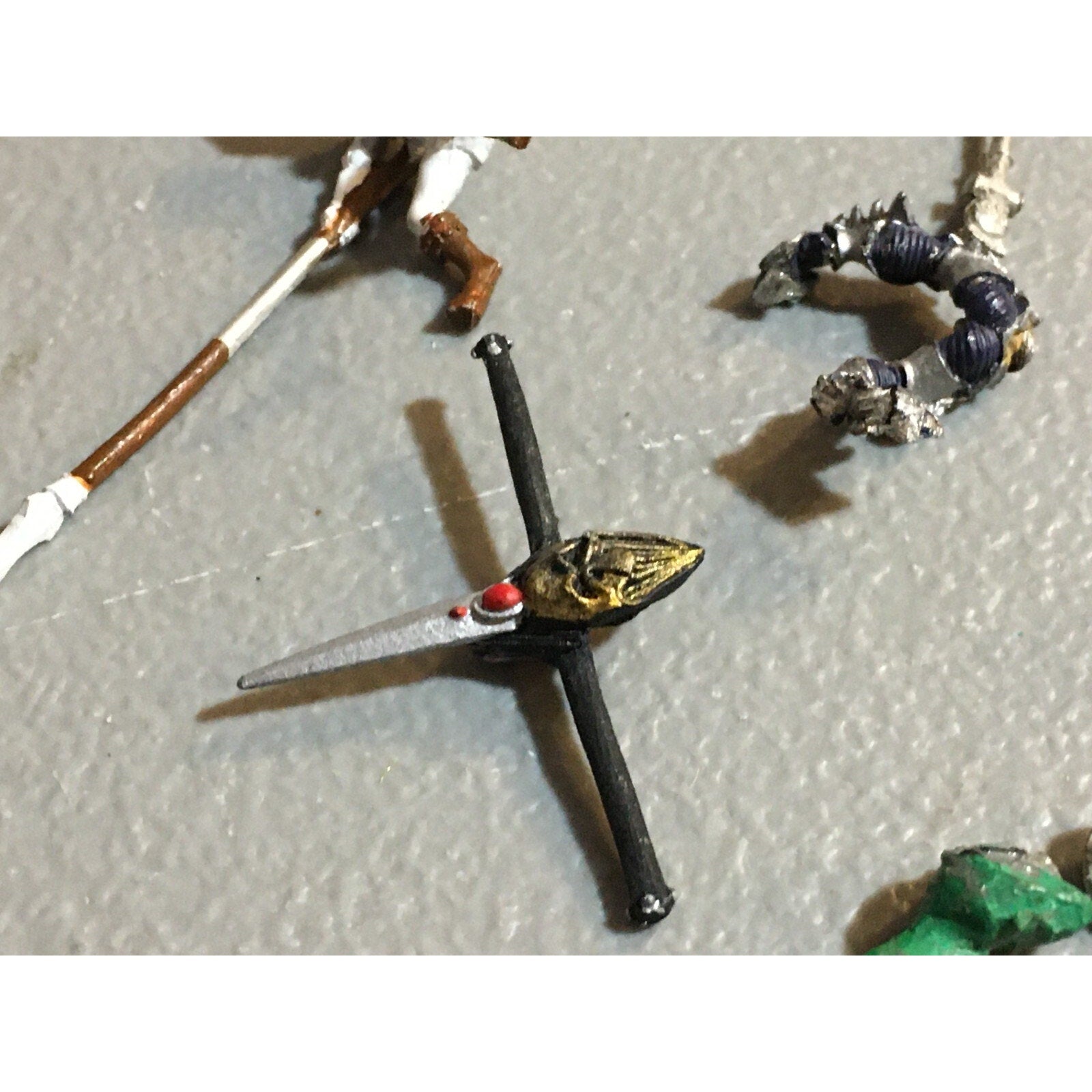 A23523 WARHAMMER FANTASY 40K BITS LOT INCOMPLETE STANDARD RIDER BANNER ELVES