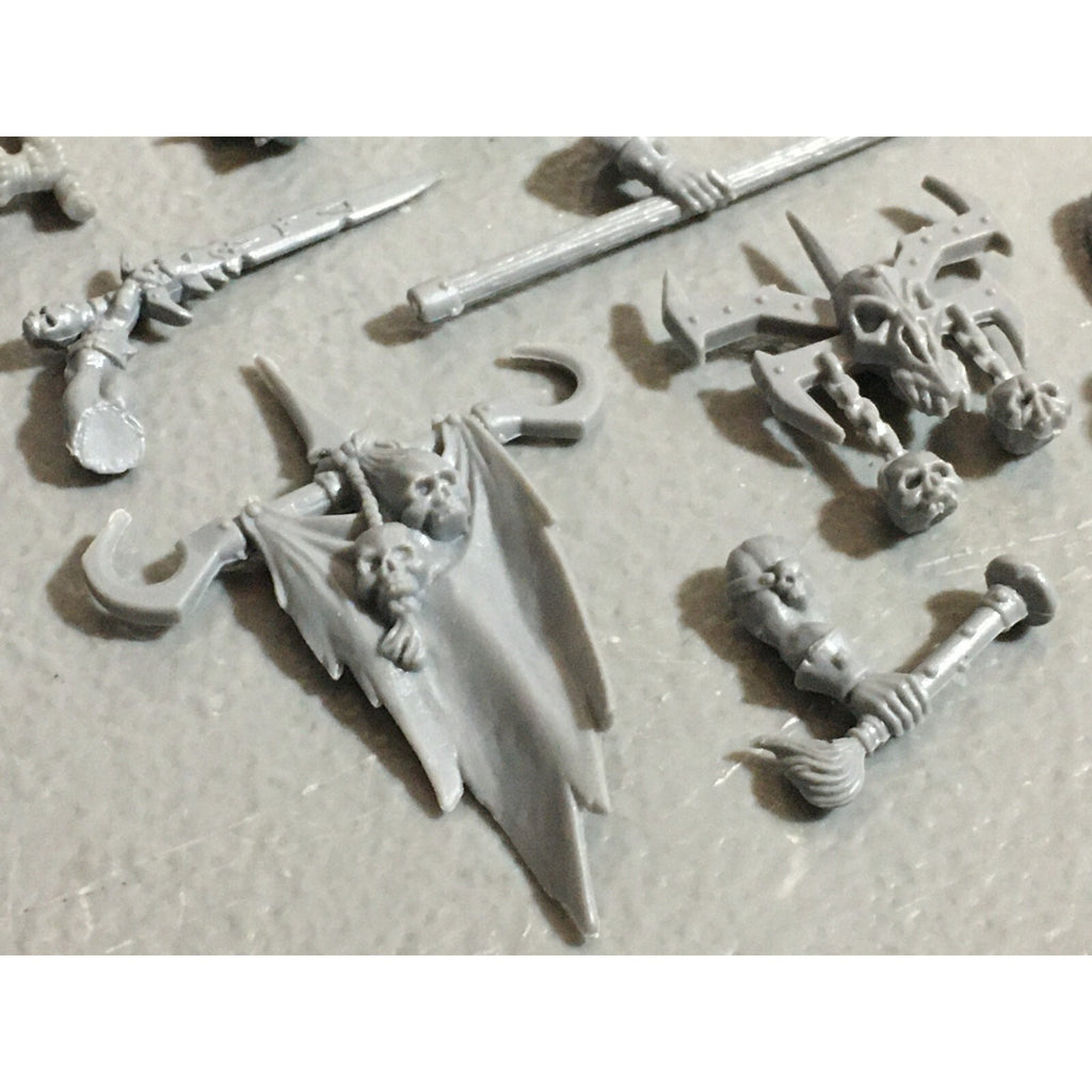 A22180 WARHAMMER FANTASY CHAOS MORTALS BITS LOT MIXED MARAUDER COMMAND & ARMS GW