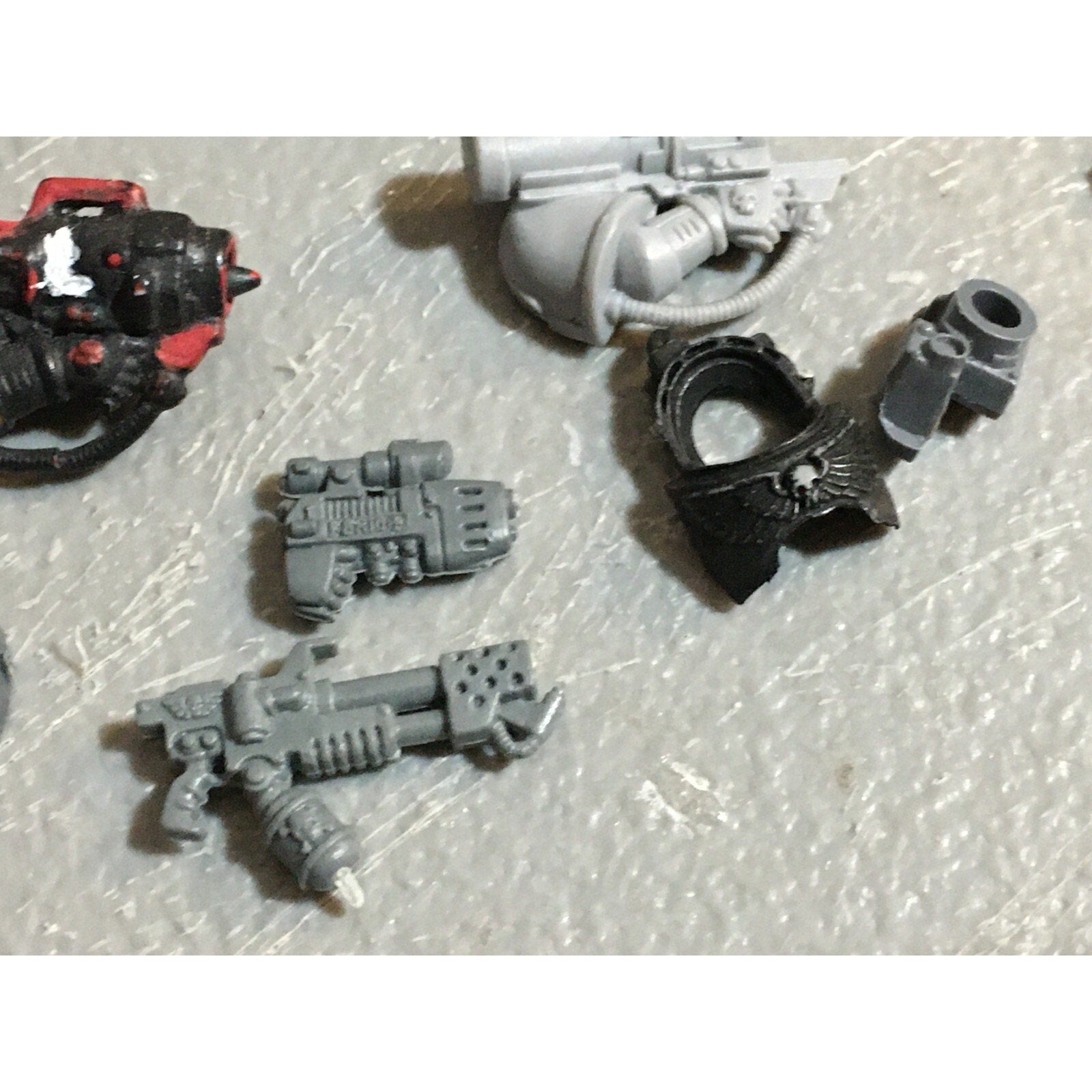A23160 WARHAMMER 40K SPACE MARINES BITS LOT MIXED MISSILE BOLT GAMES WORKSHOP GW
