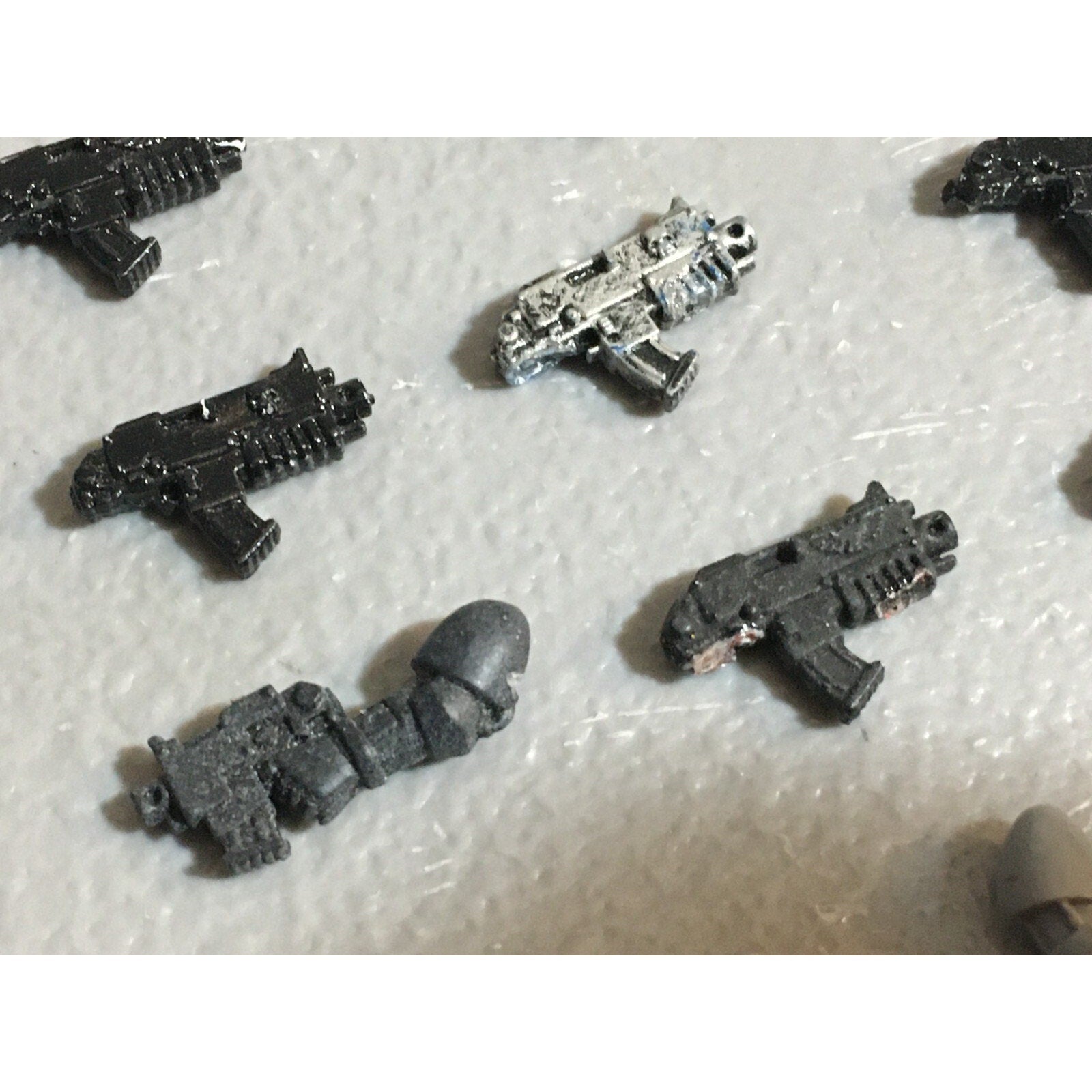 A22960 WARHAMMER 40K SPACE MARINES BITS LOT BOLTERS SPECIALS GAMES WORKSHOP GW