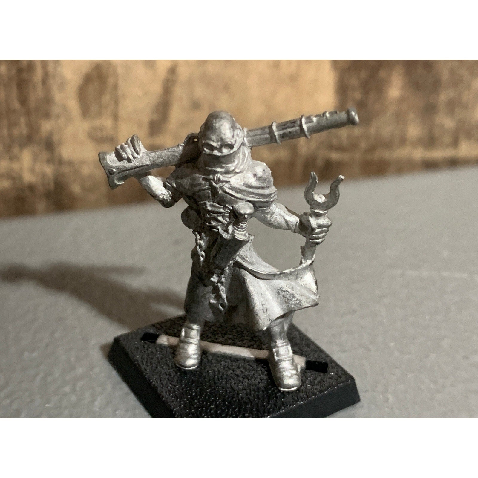 A10505 RACKHAM CONFRONTATION METAL OOP GRIFFIN FUSELIERS