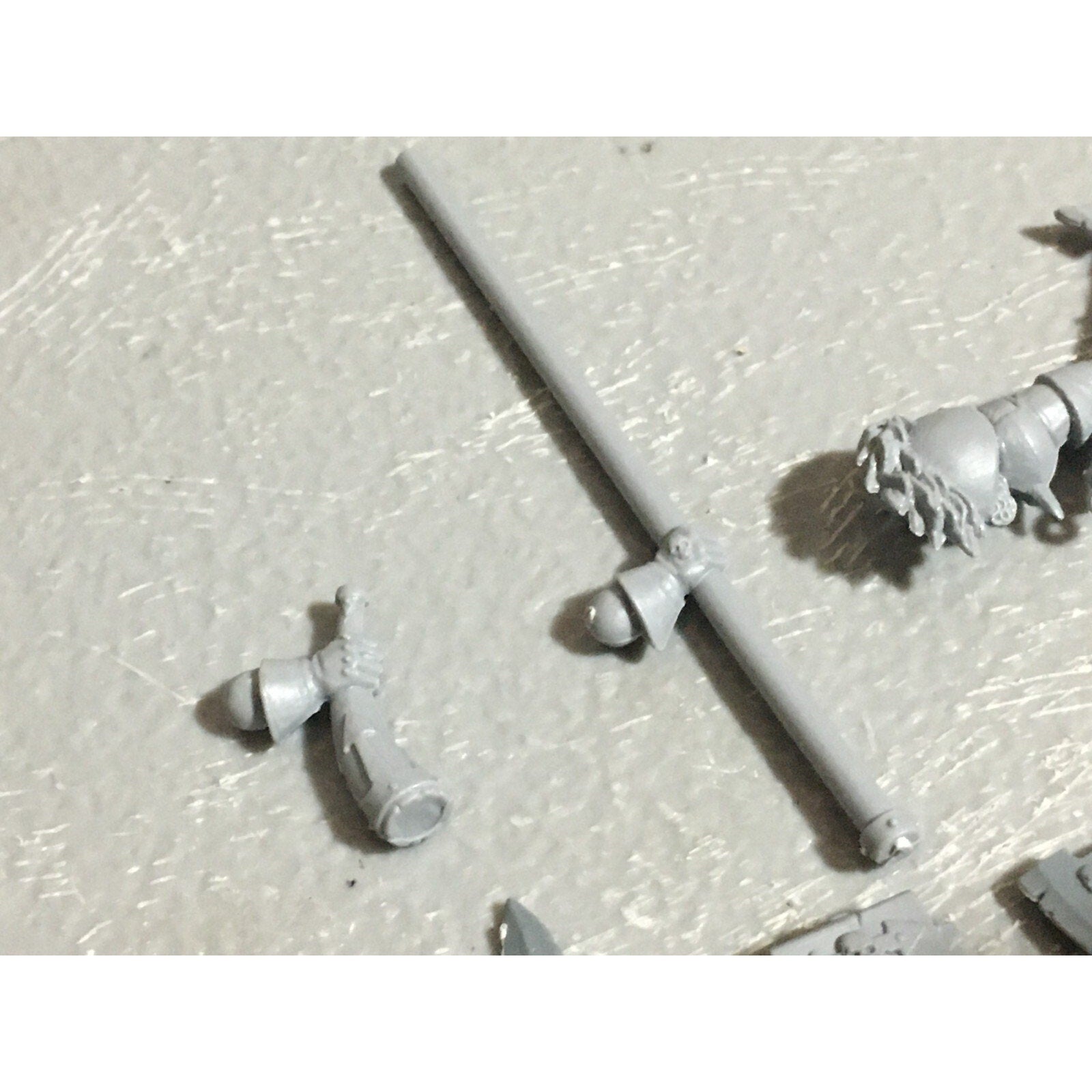 A22718 WARHAMMER FANTASY CHAOS MORTALS WARRIORS BITS LOT HANDS GW