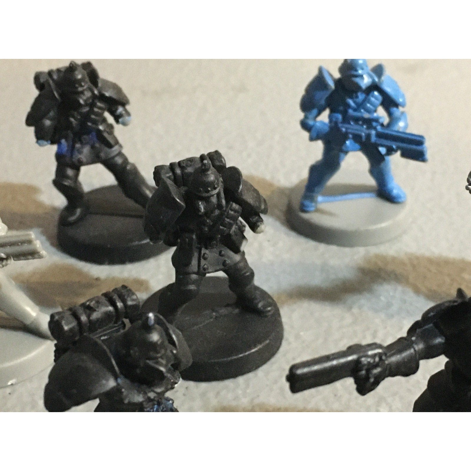 A32585 UNKNOWN PLASTIC MINIATURES BITS & INCOMPLETE LOT SPACE SOLDIER SCI-FI
