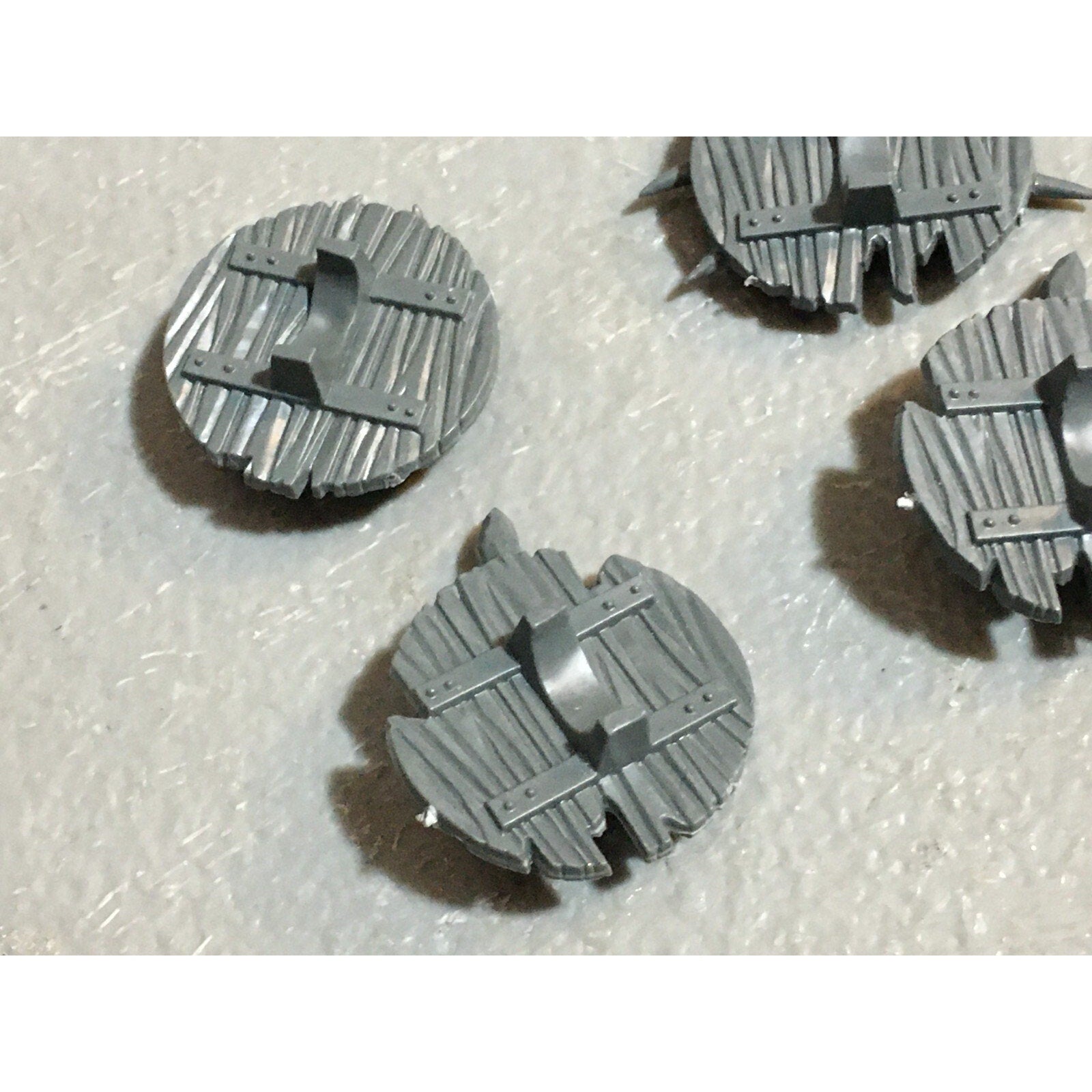 A23162 WARHAMMER FANTASY CHAOS BEASTMEN BITS LOT MINOTAUR SHIELDS GAMES WORKSHOP