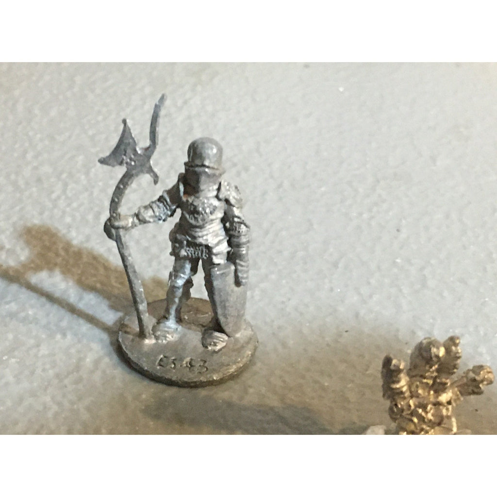 A34032 UNKNOWN METAL MINIATURES FANTASY MIXED LOT CREATURE HUMAN WARRIOR