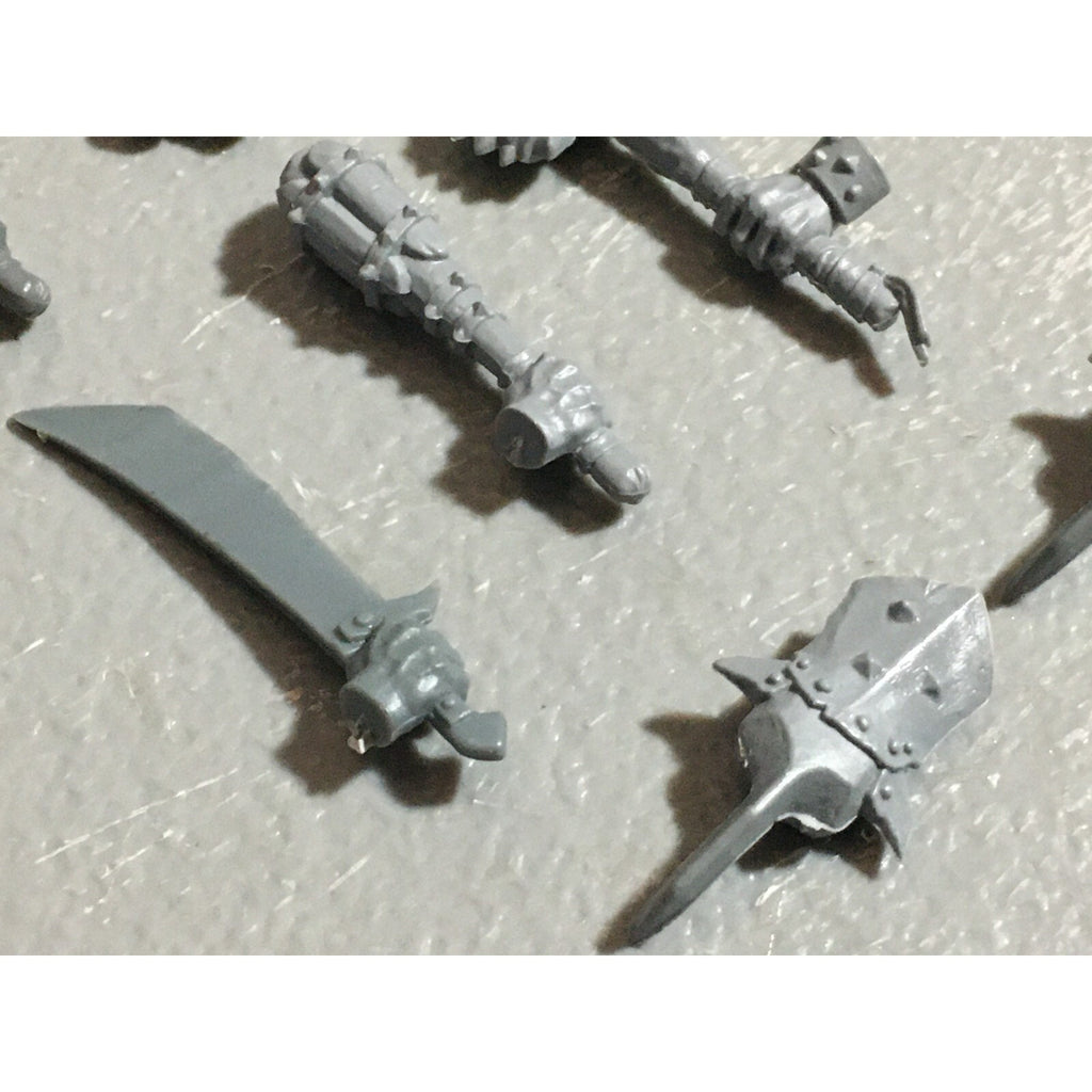 A22582 WARHAMMER FANTASY OGRE KINGDOMS BITS LOT HANDS GAMES WORKSHOP GW