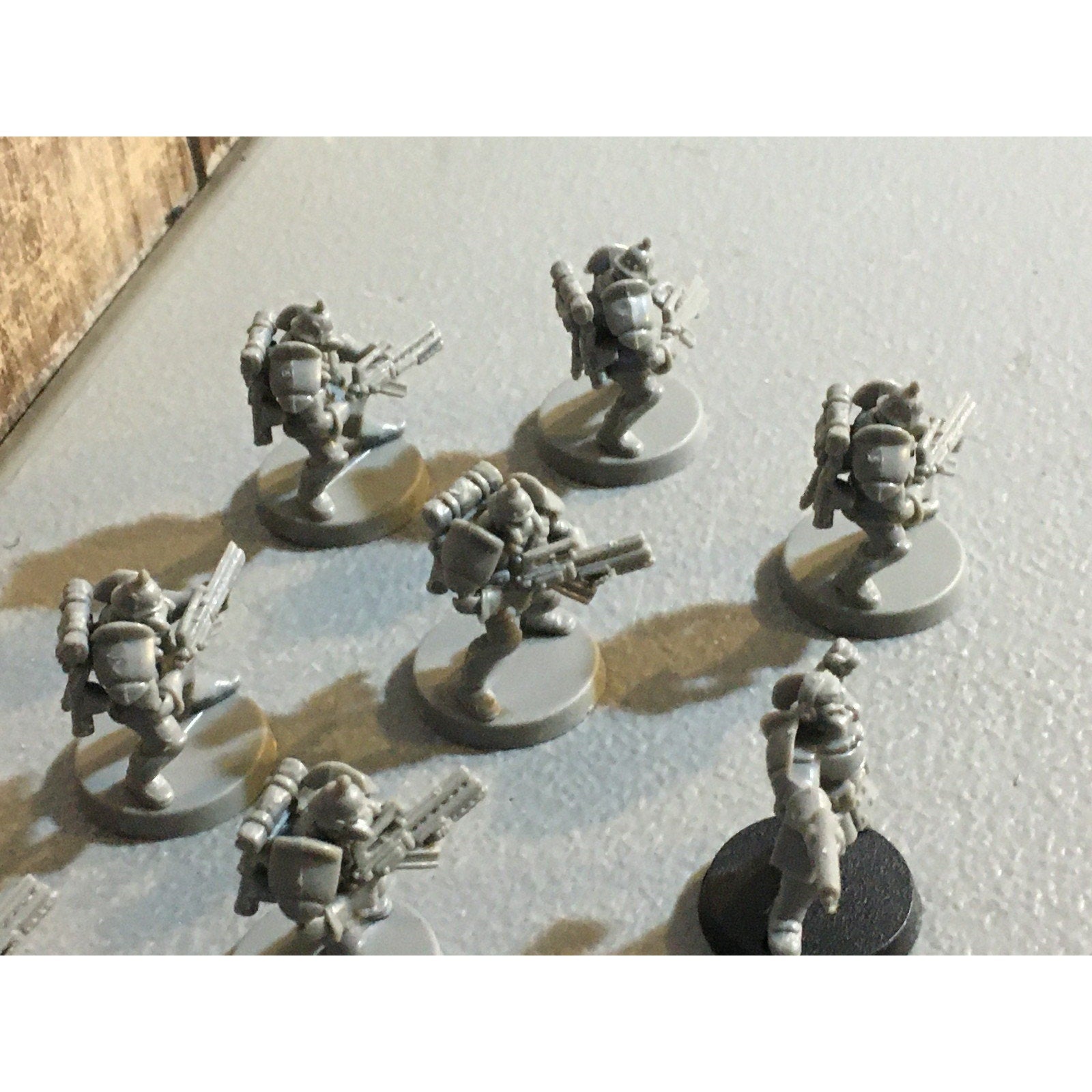 A30063 UNKNOWN TABLE TOP SCI-FI POWER ARMOR SOLDIERS 10 PK WAR GAMES