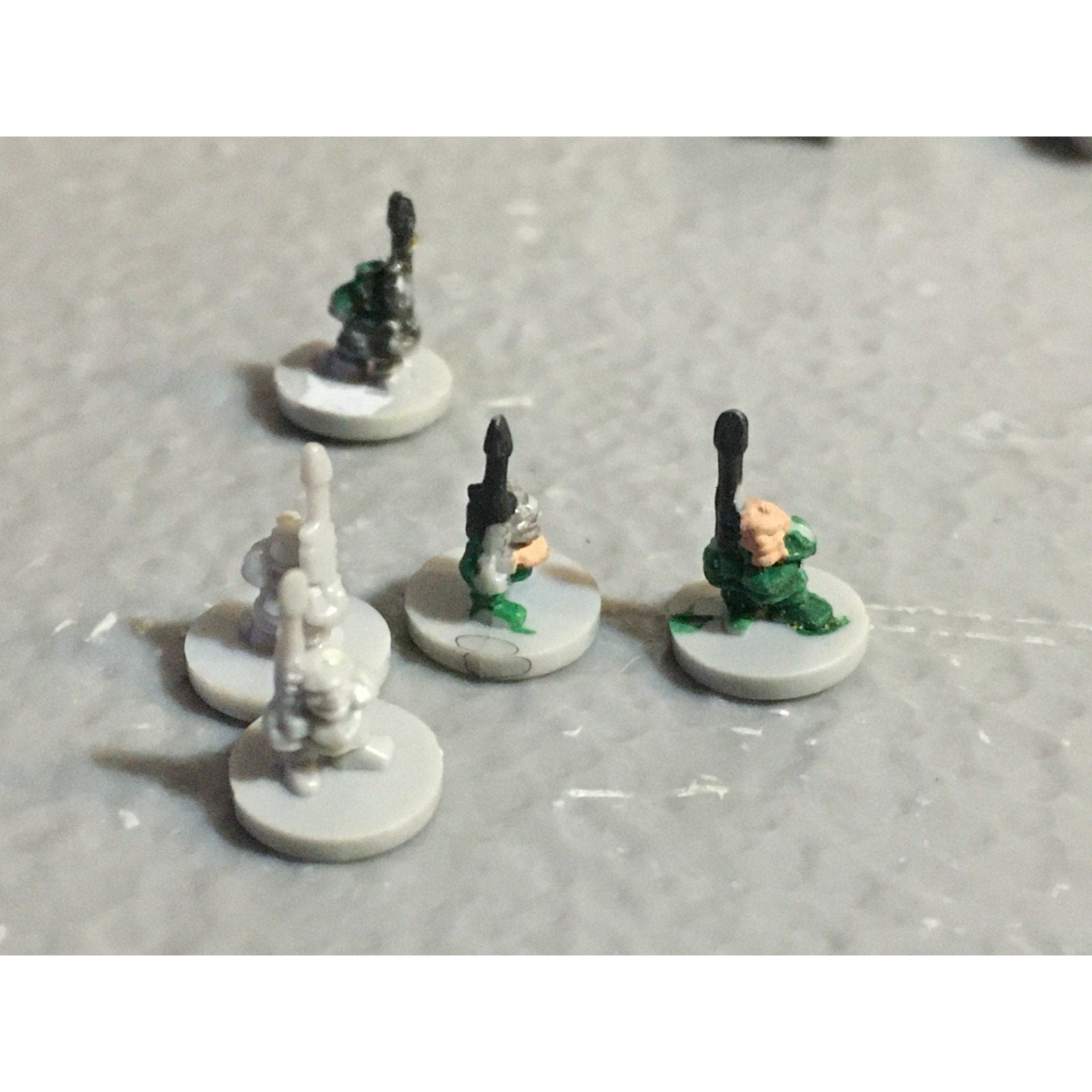 A24574 EPIC 40K IMPERIAL GUARD SQUATS WARRIORS 18 PC + WAR WALKER MISS GUN GW