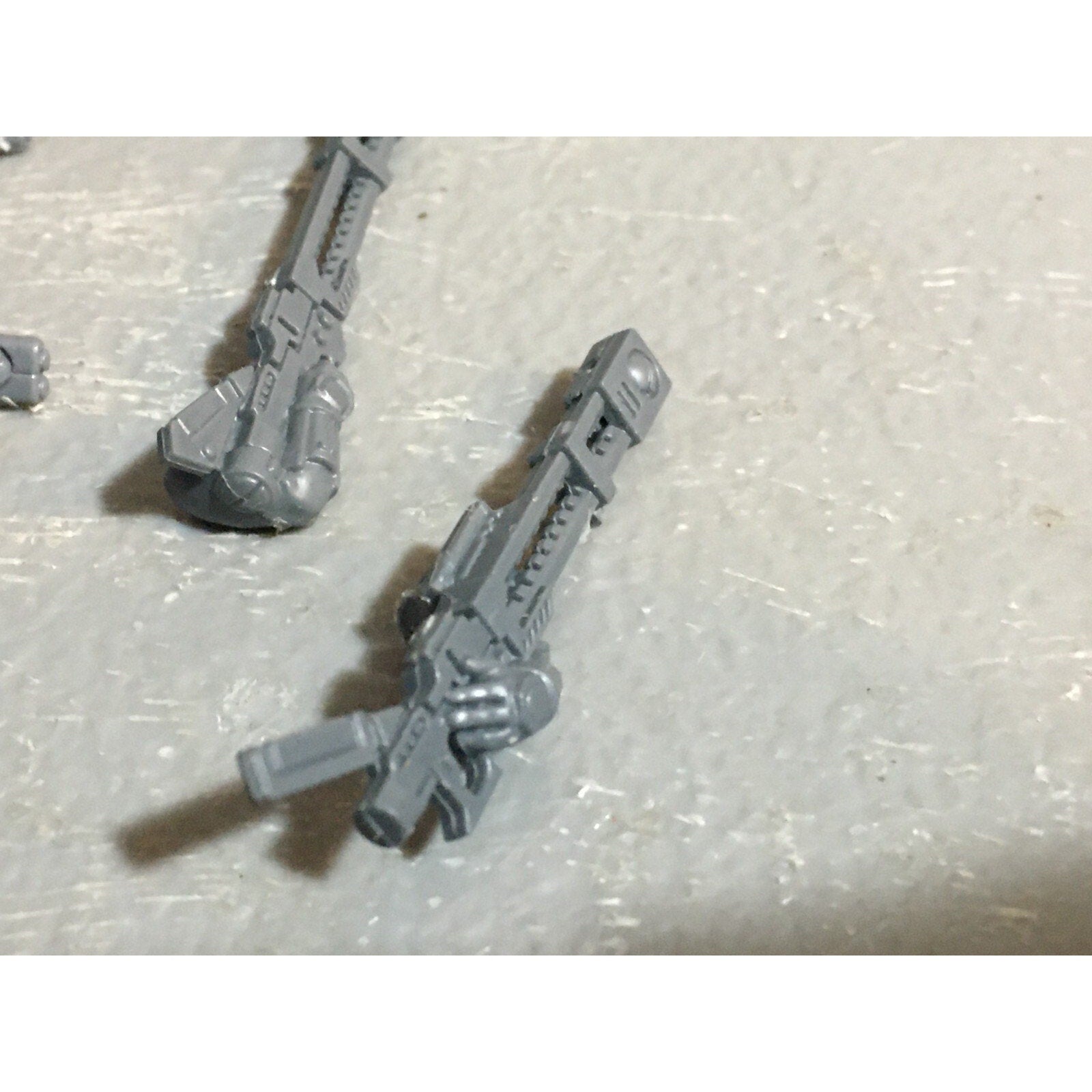 A23028 WARHAMMER 40K TAU EMPIRE BITS LOT FIRE WARRIORS GUNS GAMES WORKSHOP GW