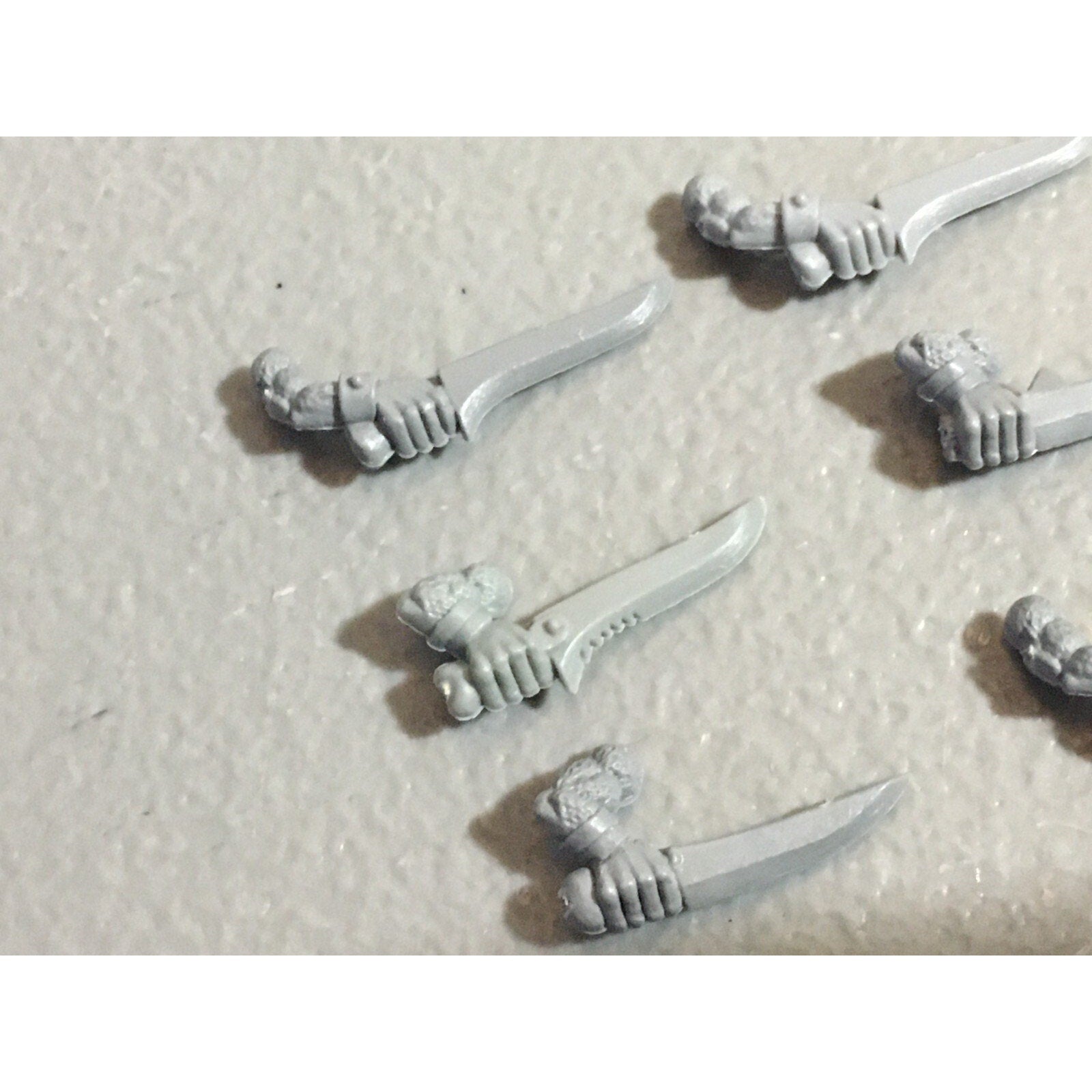 A22300 WARHAMMER FANTASY SKAVEN BITS LOT SWORD ARMS GAMES WORKSHOP GW
