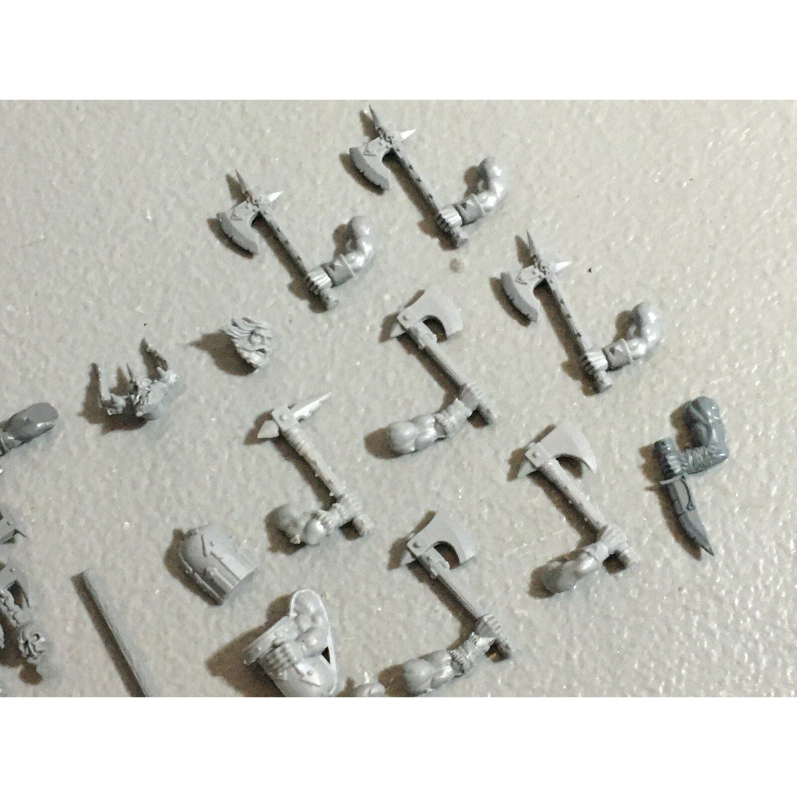 A22178 WARHAMMER FANTASY CHAOS MORTALS BITS LOT MIXED MARAUDER COMMAND & ARMS GW