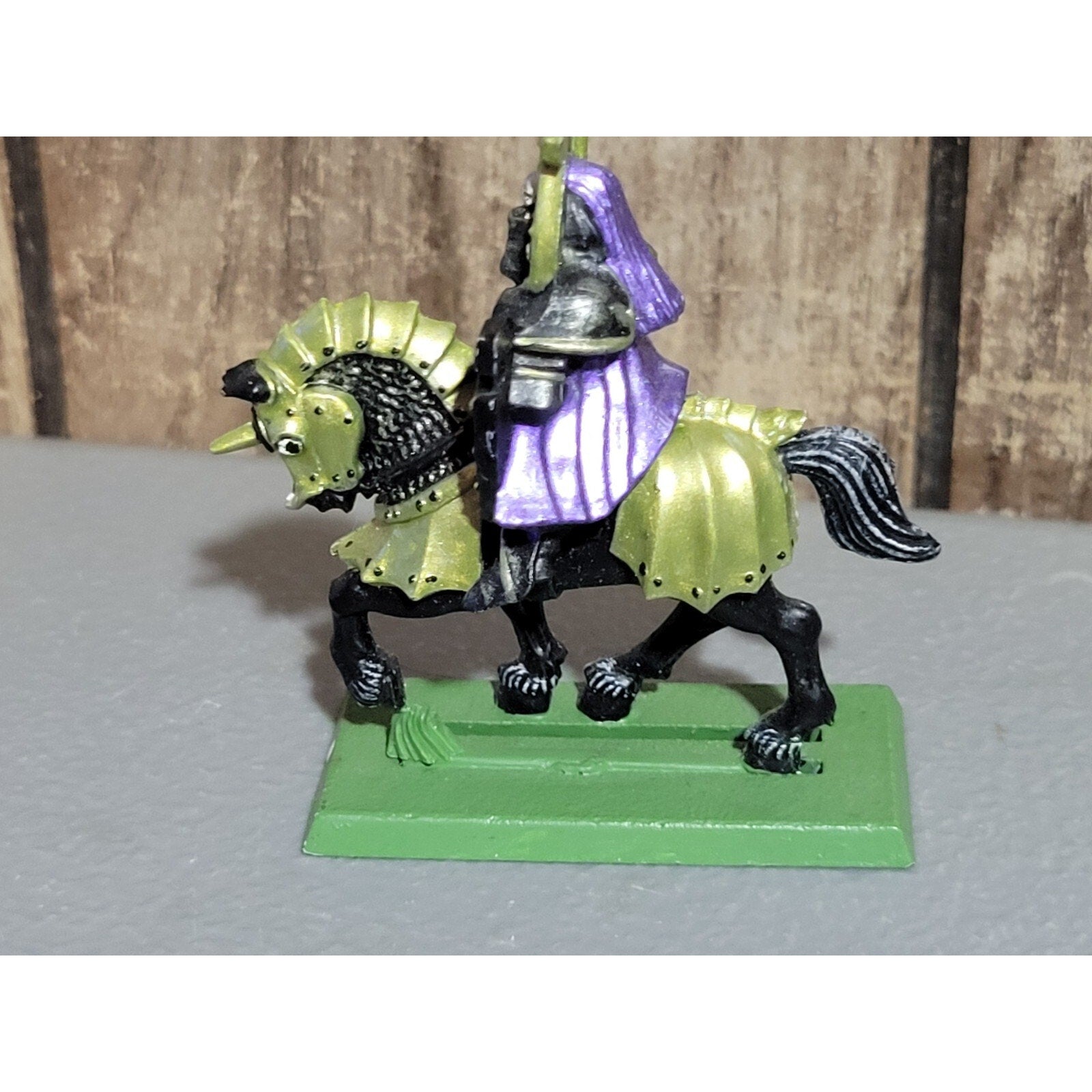 A19000 WARHAMMER FANTASY CHAOS MORTALS CLASSIC KNIGHT PLASTIC