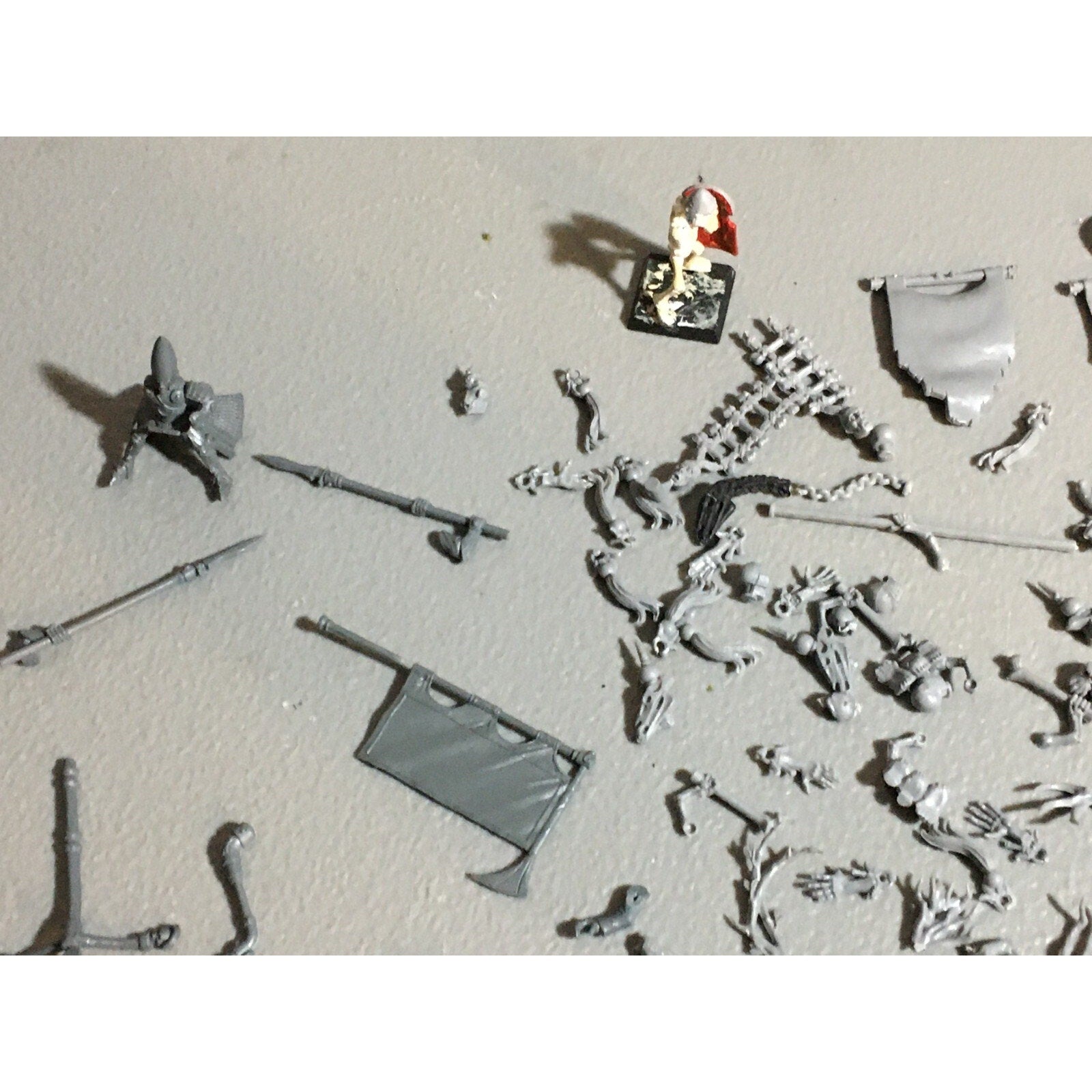 A20847 WARHAMMER FANTASY BITS LOT MIXED HIGH ELVES SKELETONS DRYADS ORCS