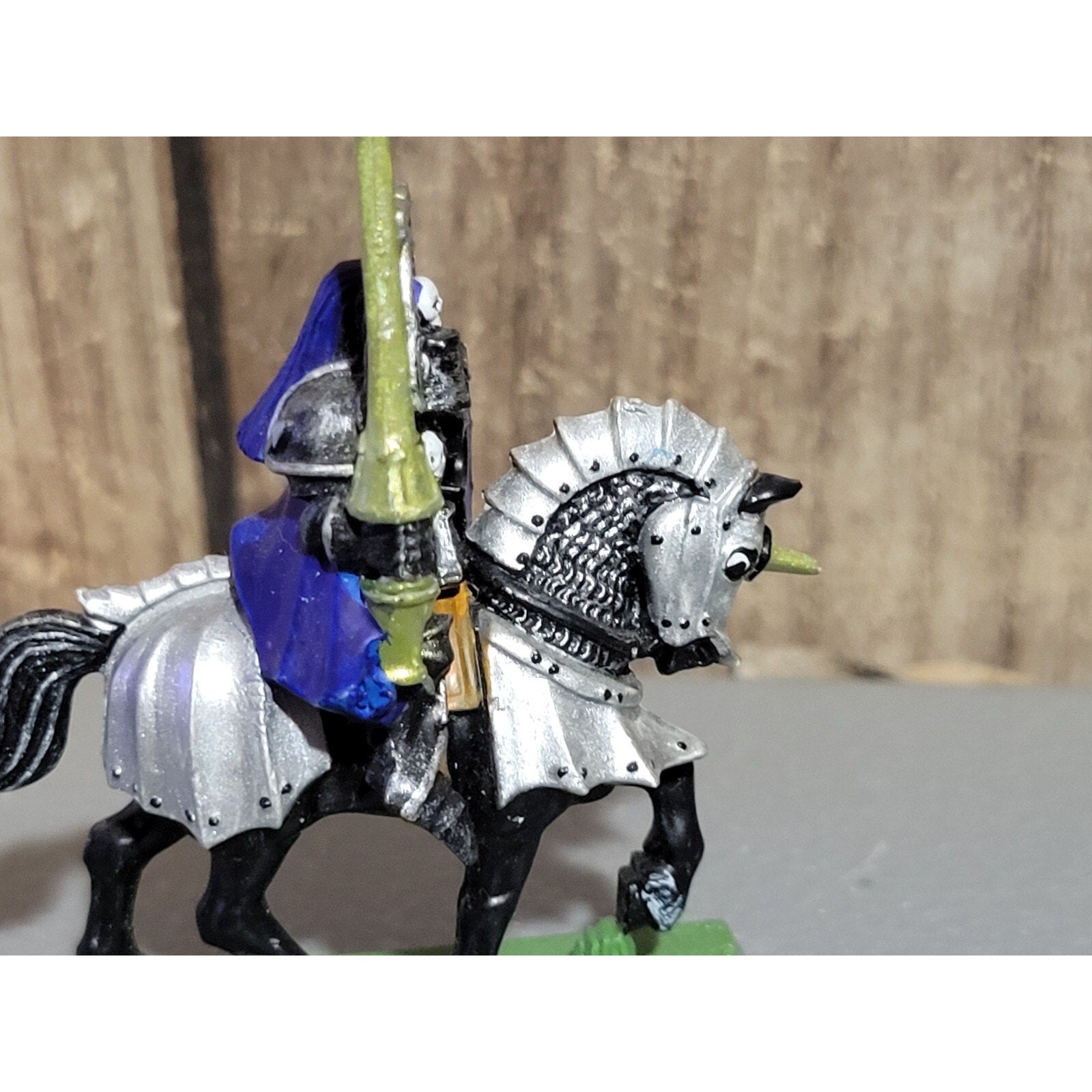 A18999 WARHAMMER FANTASY CHAOS MORTALS CLASSIC KNIGHT PLASTIC