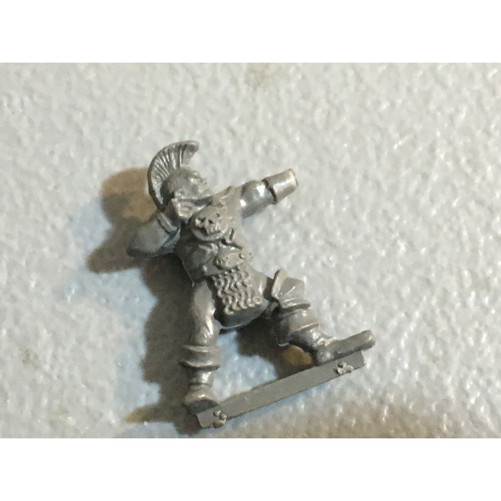 A31465 MILTON BRADLEY BATTLE MASTERS WARHAMMER CHAOS THUG ARCHER & INCOMPLETE