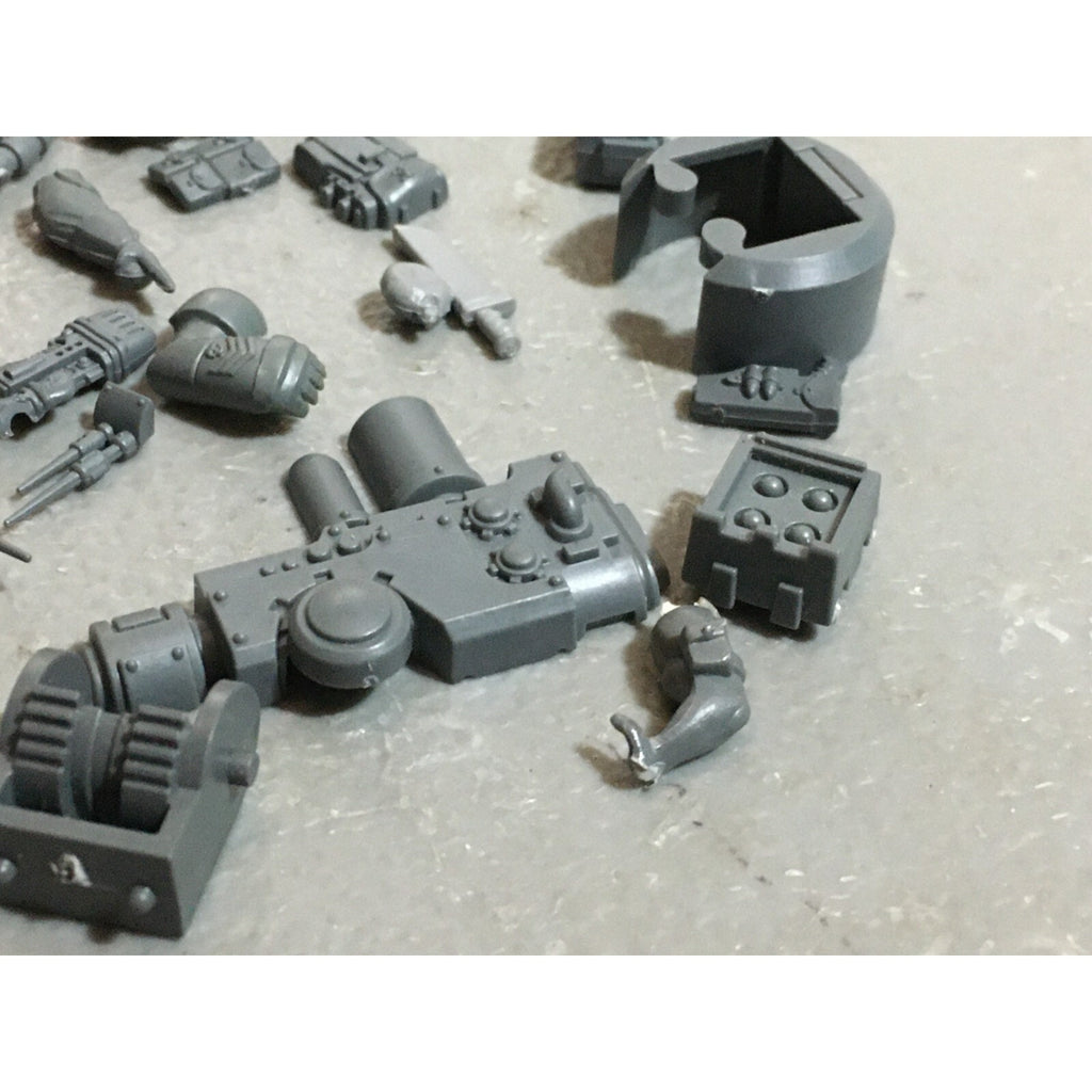 A20138 WARHAMMER 40K IMPERIAL GUARD ASTRA MILITARUM BITS LOT VEHICLE ARMS GUNS