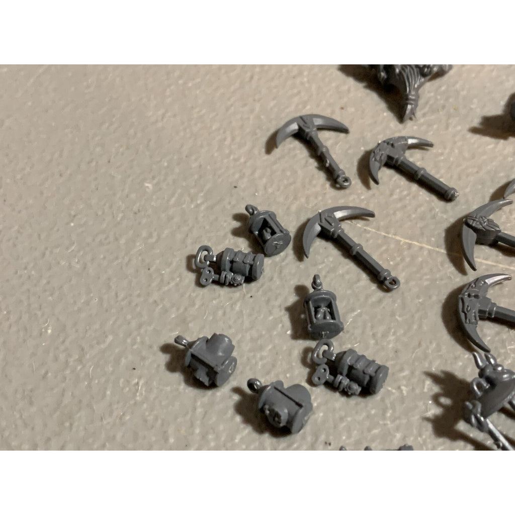 A16701 WARHAMMER AOS FANTASY DWARFS DWARVES MINERS & BITS LOT
