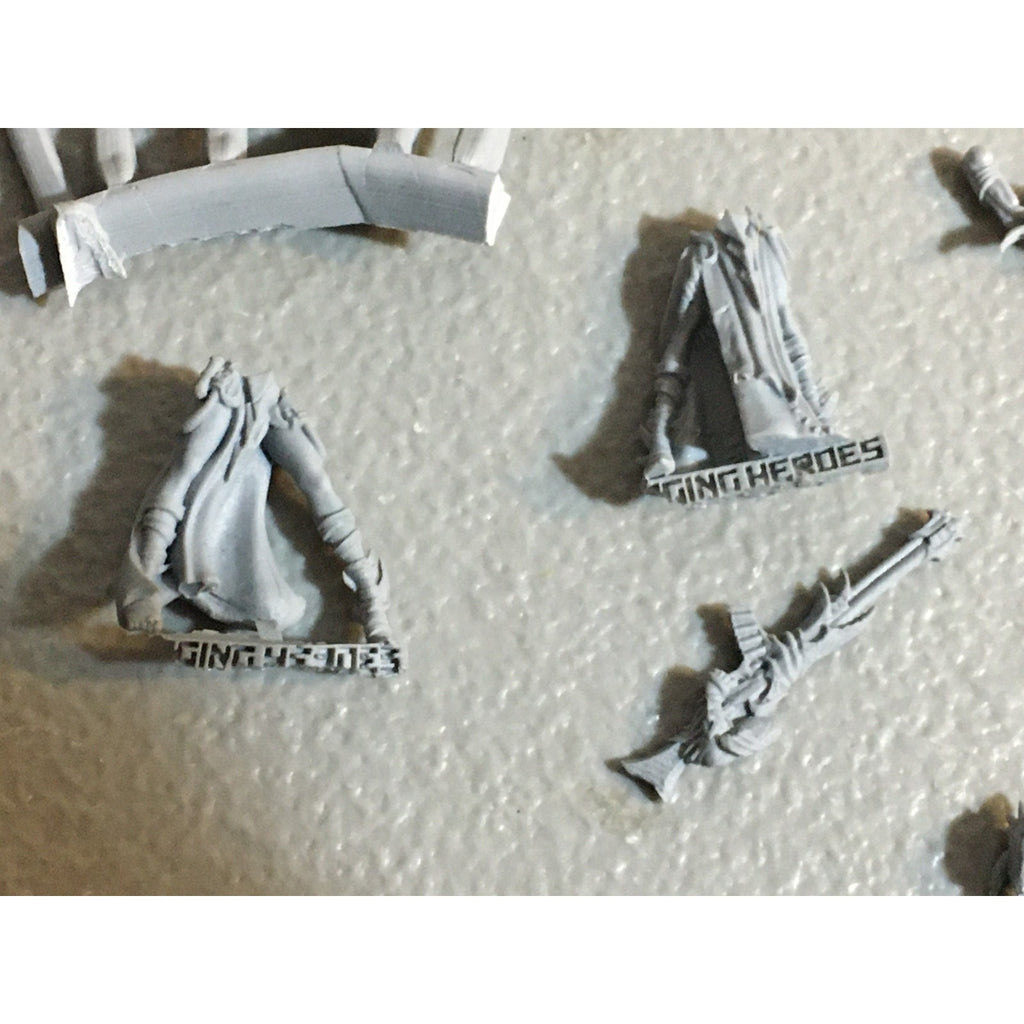A32521 RAGING HEROES BITS LOT LEGS TORSO GUN ARM ELVES WAR GAMES MINIATURES