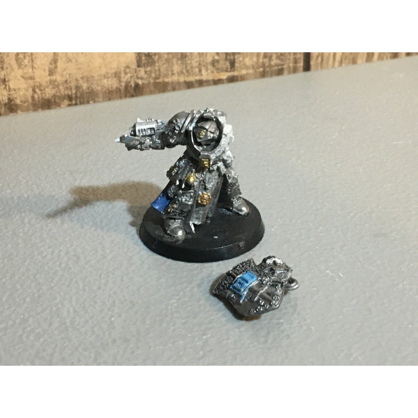 A29899 WARHAMMER 40K GREY KNIGHTS FINECAST KALDOR DRAIGO NO BANNER CUSTOM SWORD