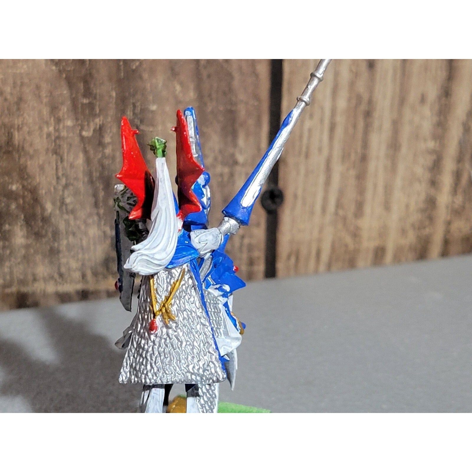 A17899 WARHAMMER FANTASY HIGH ELVES PRINCE CUST ARM / NO SHOULDER PAD