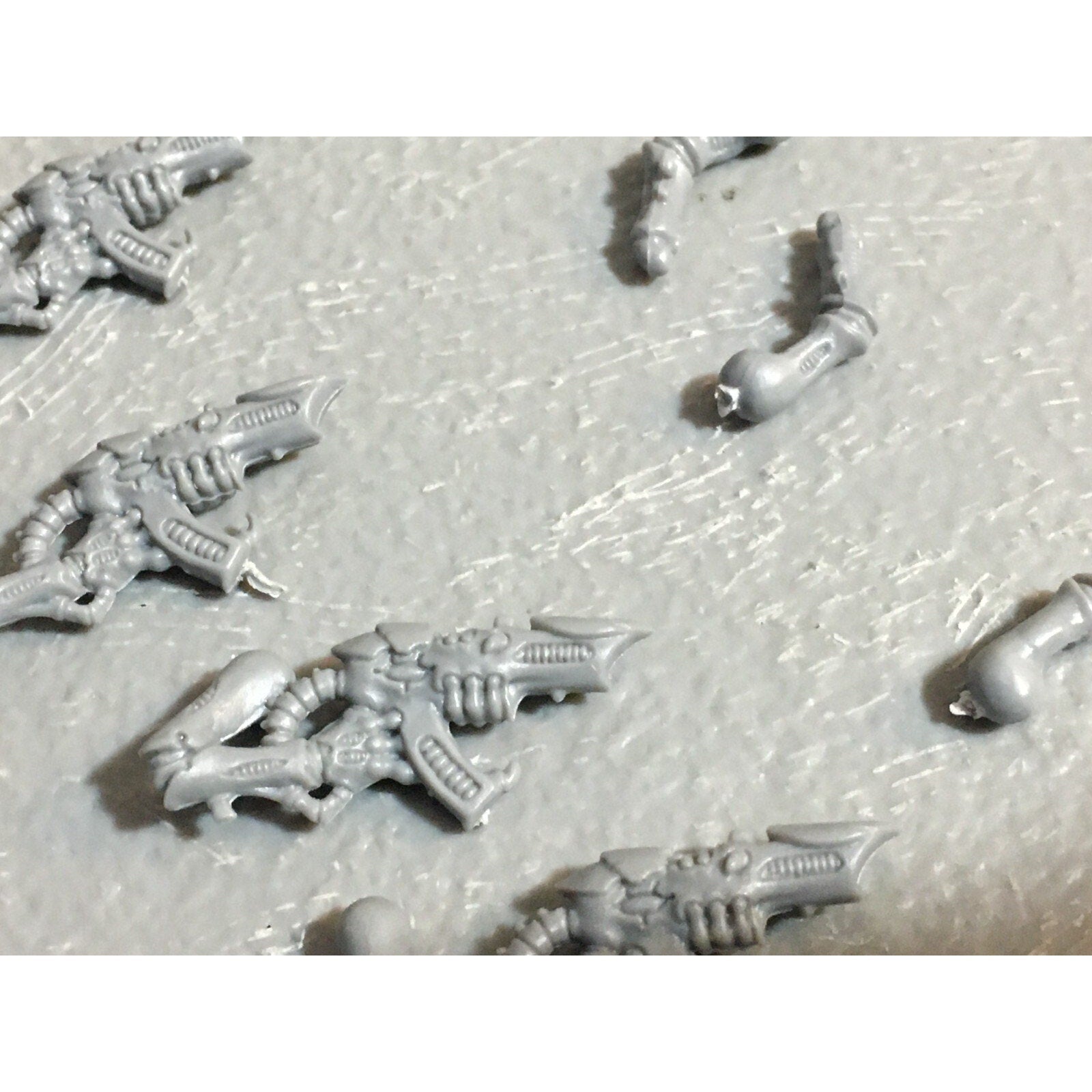 A23050 WARHAMMER 40K TYRANIDS BITS LOT FLESHBORERS DEVOURERS GAMES WORKSHOP GW