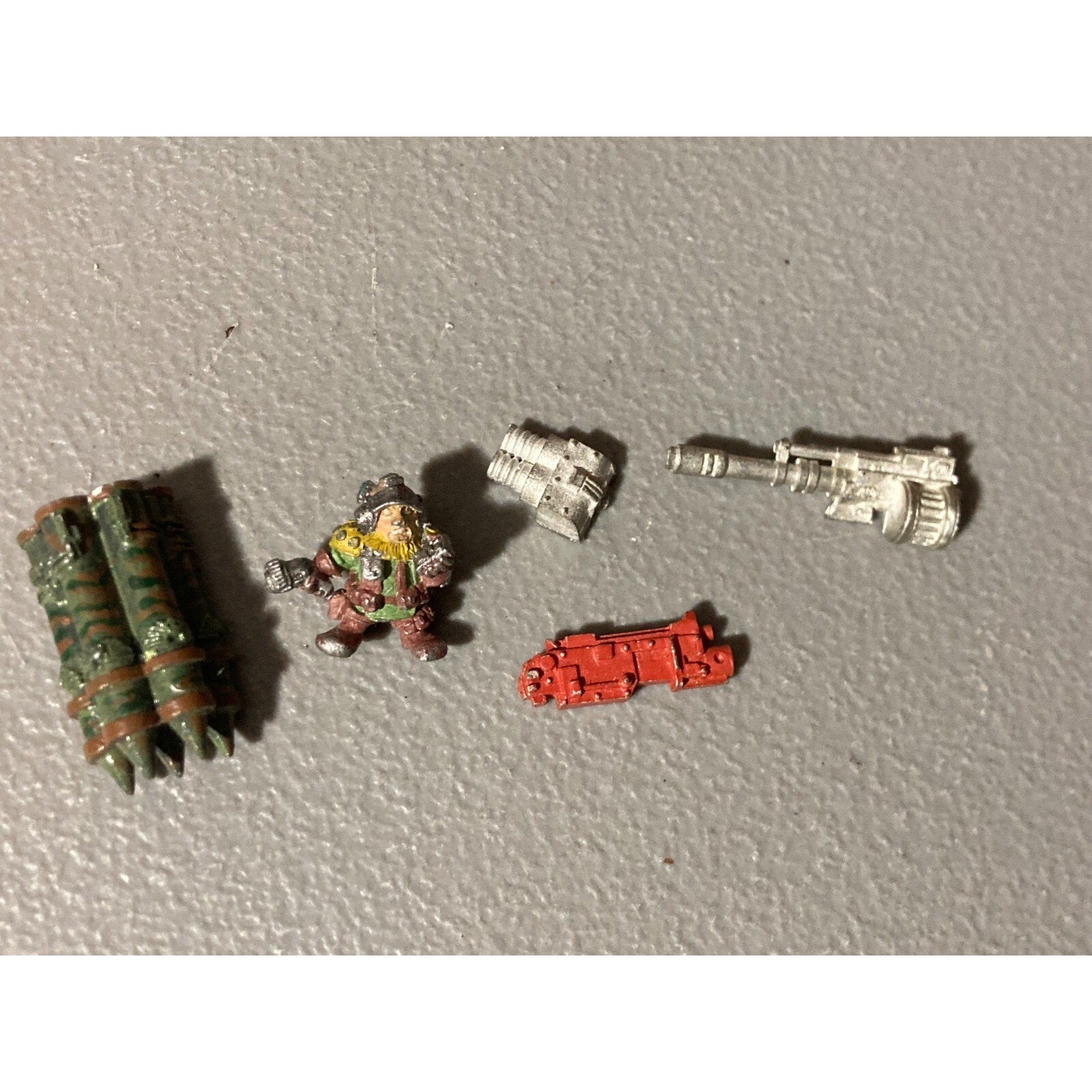 A19748 WARHAMMER 40K ASTRA IG IMPERIAL SQUAT ALL METAL BITS LOT