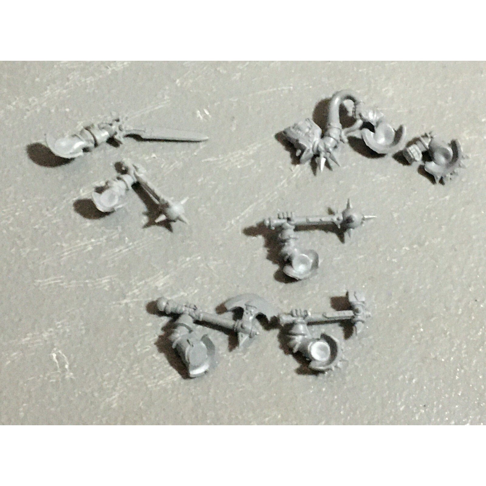 A22252 WARHAMMER FANTASY CHAOS MORTALS BITS LOT WARRIORS KNIGHTS WEAPONS GW OOP