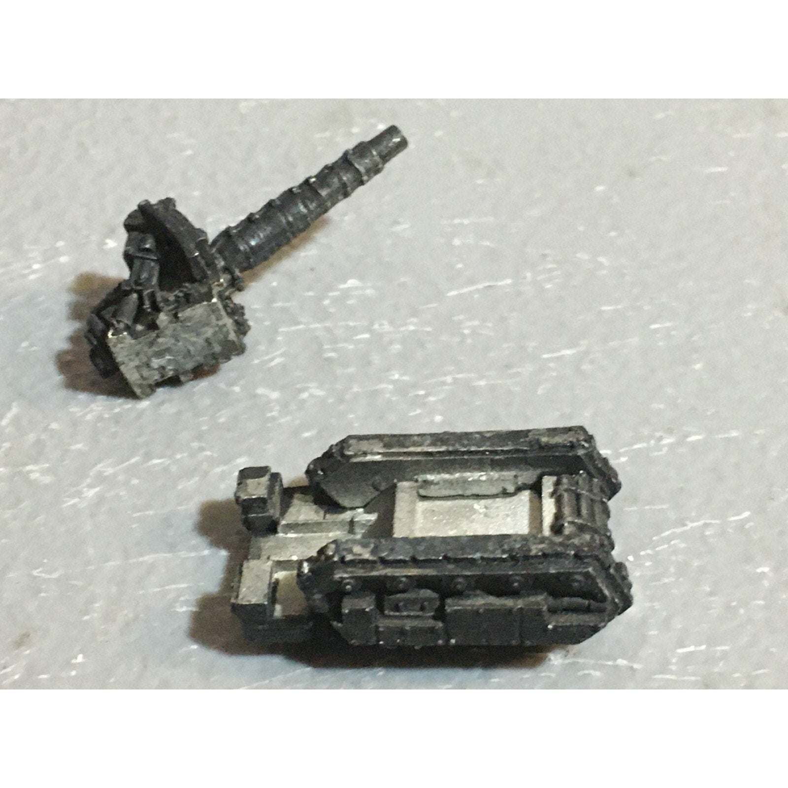 A19834 EPIC WARHAMMER 40K IMPERIAL GUARD ASTRA METAL THUNDERBOLT & BASILISK GW
