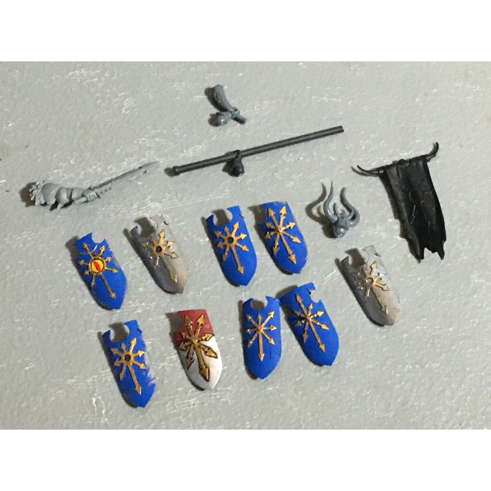 A22231 WARHAMMER FANTASY CHAOS MORTALS BITS LOT SHIELDS & COMMAND GAMES WORKSHOP