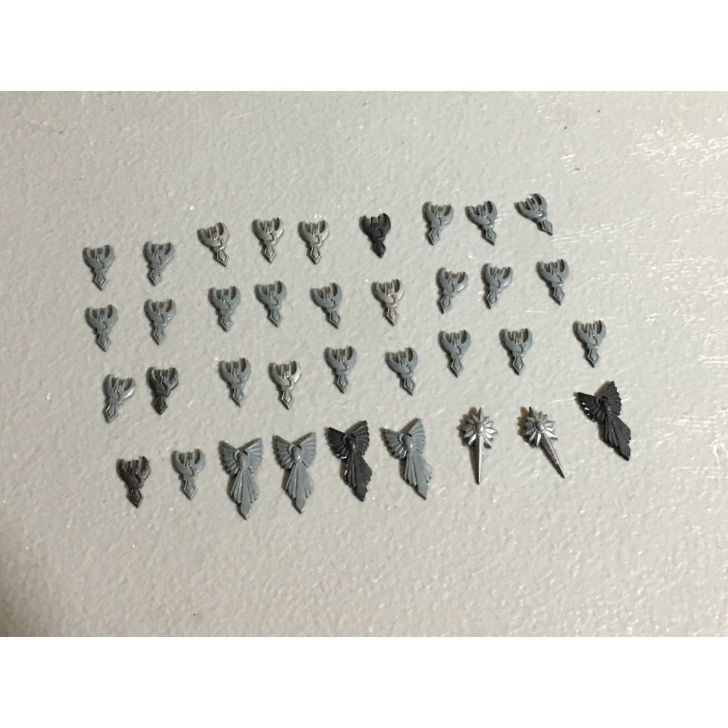 A22057 WARHAMMER FANTASY HIGH ELVES BITS LOT SHIELD ICONS GW GAMES WORKSHOP