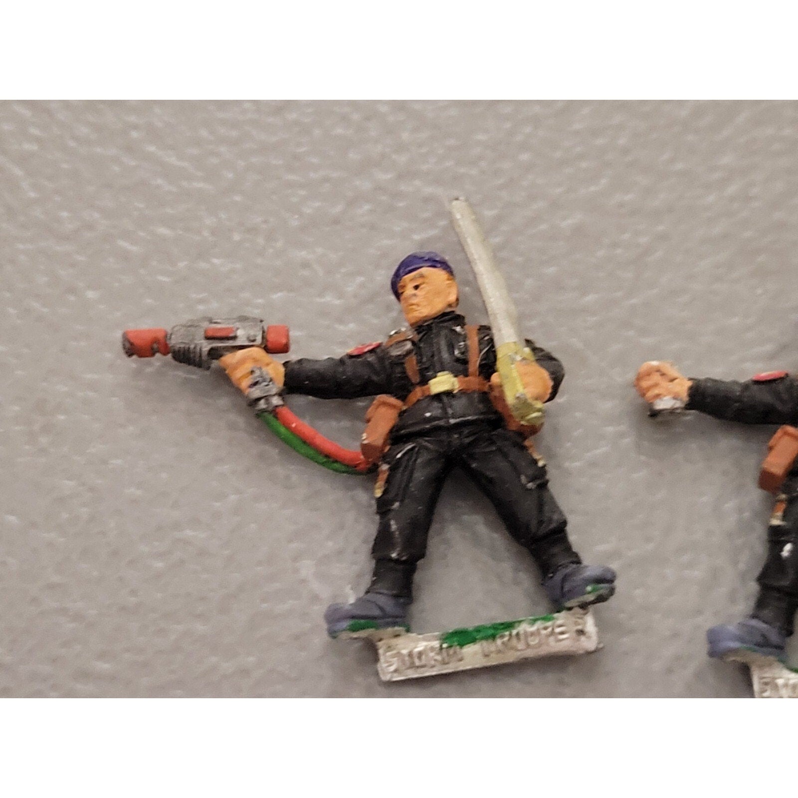 A19435 WARHAMMER 40K IG ASTRA GUARD STORMTROOPER 3 PK NO BACKPACKS MISS 1 PISTOL