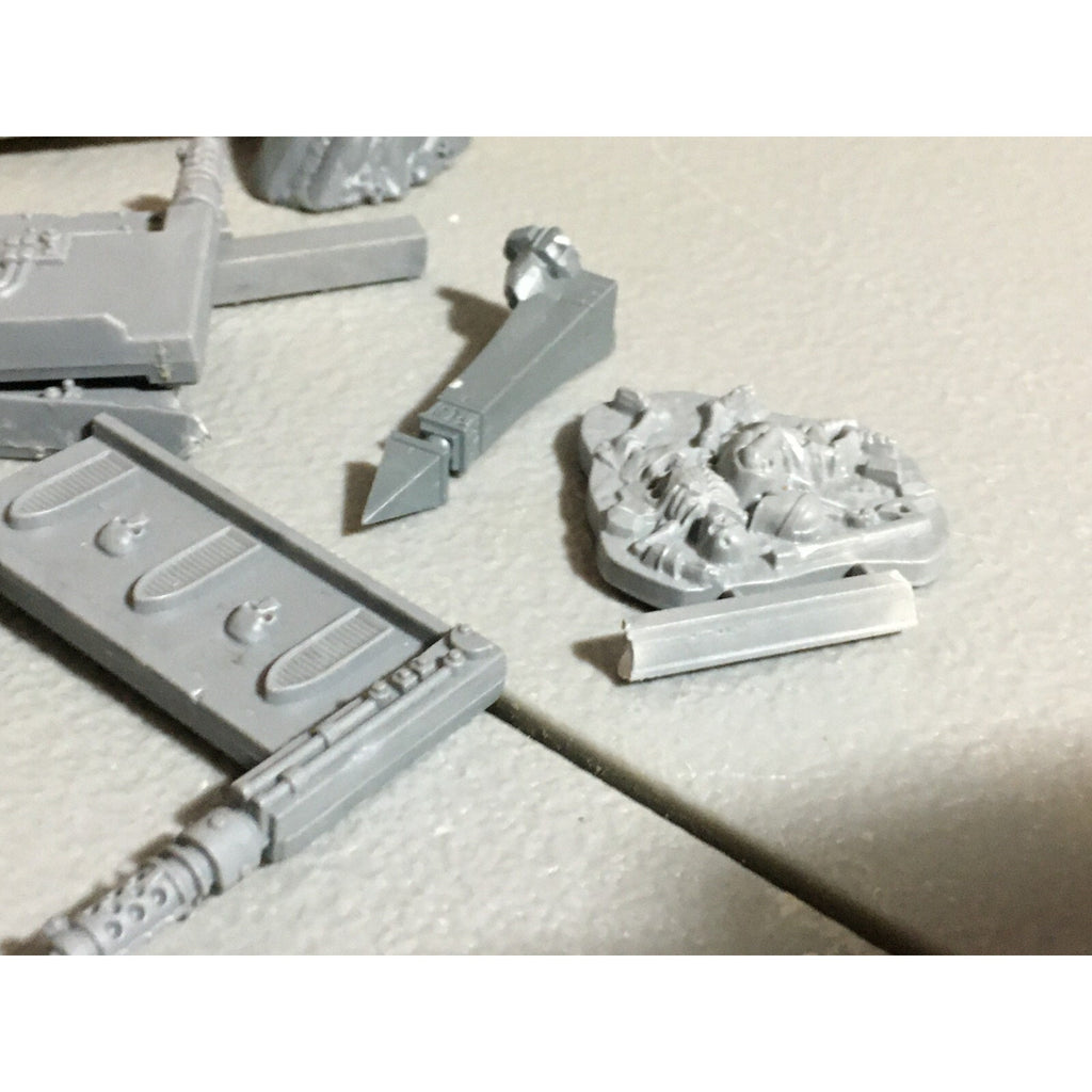 A20099 WARHAMMER 40K NECROMUNDA BITS LOT WALLS LIGHTS GAMES WORKSHOP