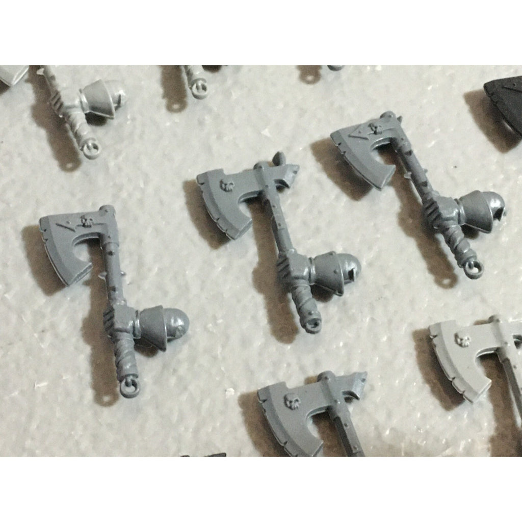 A22212 WARHAMMER FANTASY CHAOS MORTALS BITS LOT AXE HANDS GAMES WORKSHOP