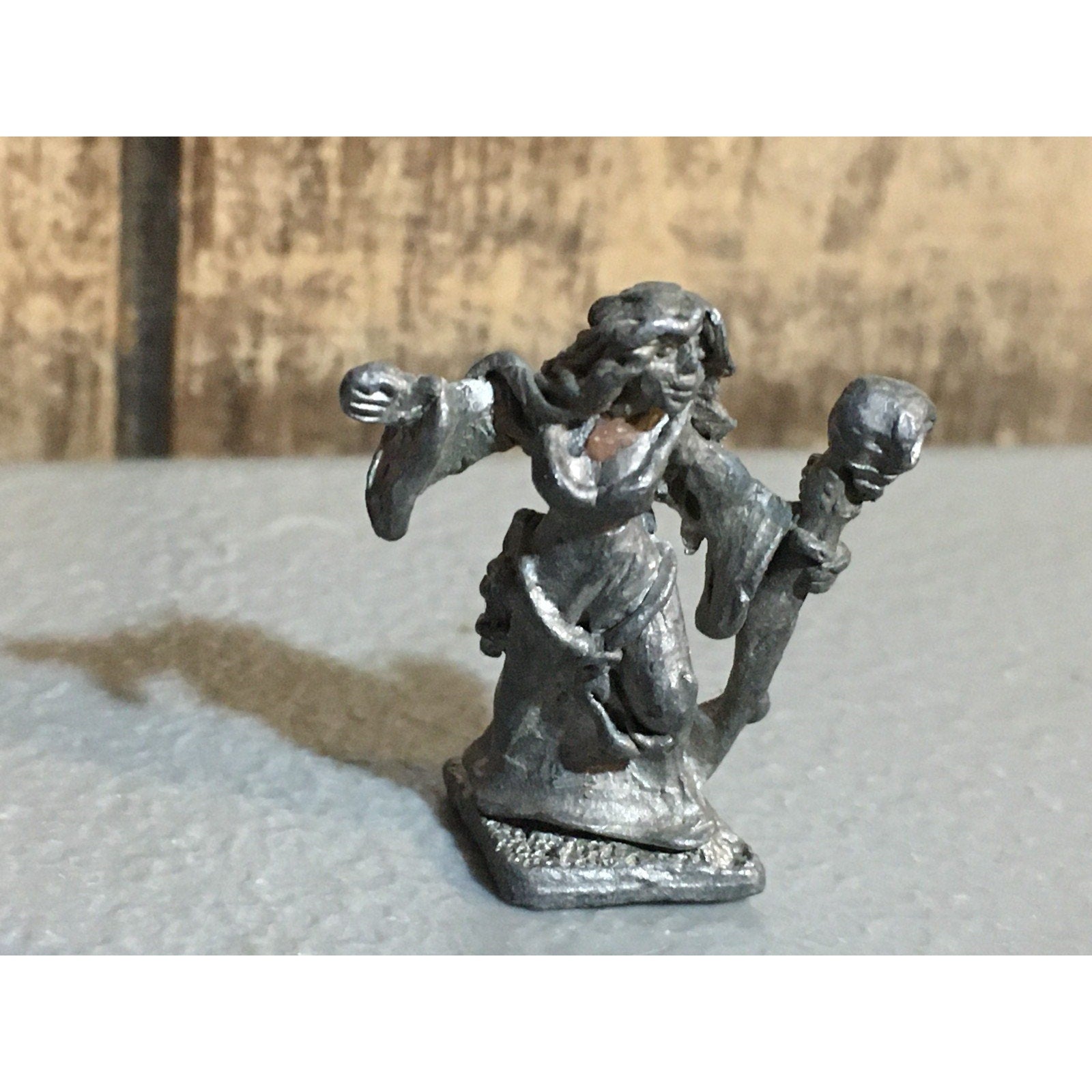 A32076 HERITAGE MINIATURES 1206C FEMALE MAGIC USER FANTASY TABLE TOP WAR GAMES