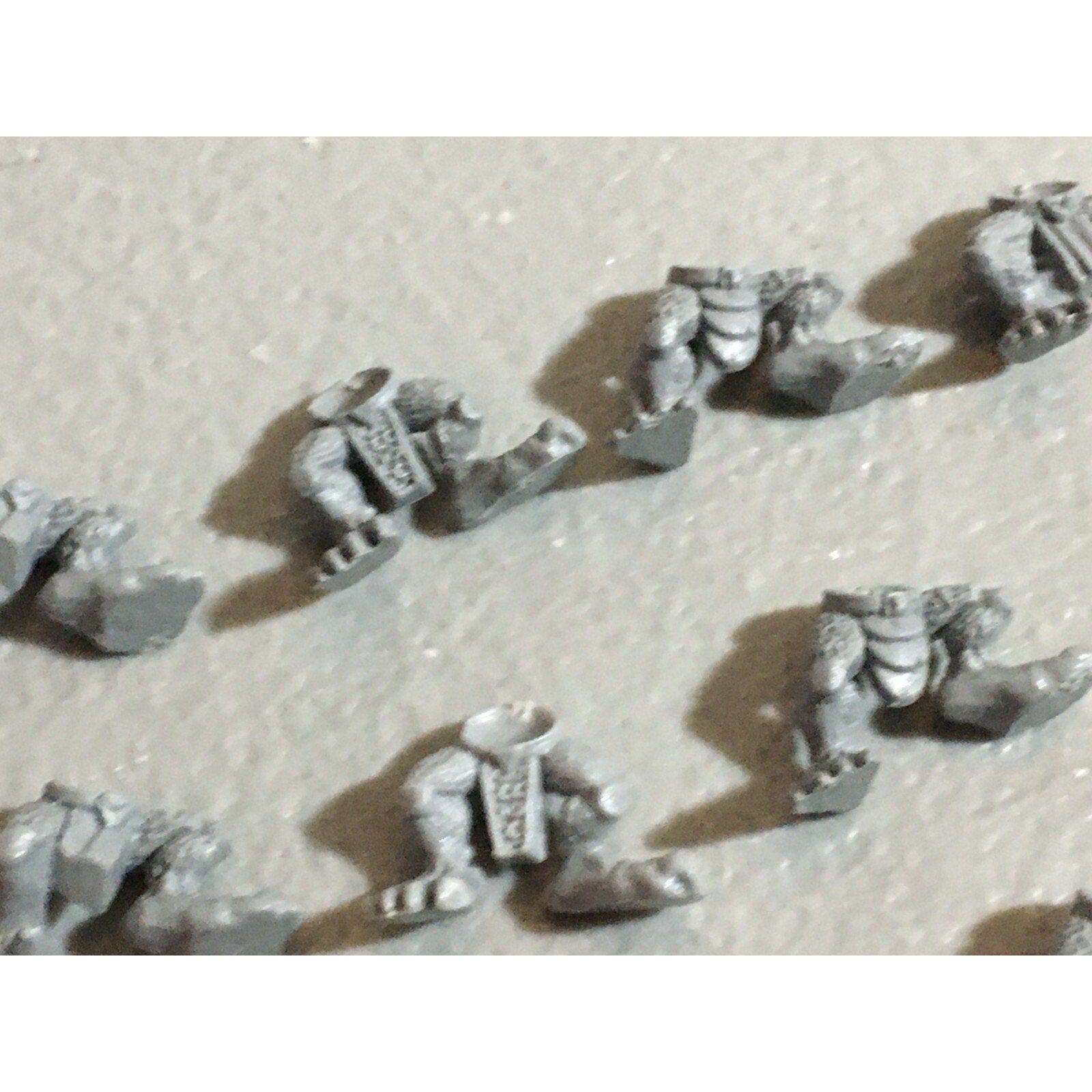 A22301 WARHAMMER FANTASY SKAVEN BITS LOT CLANRAT LEGS GAMES WORKSHOP GW