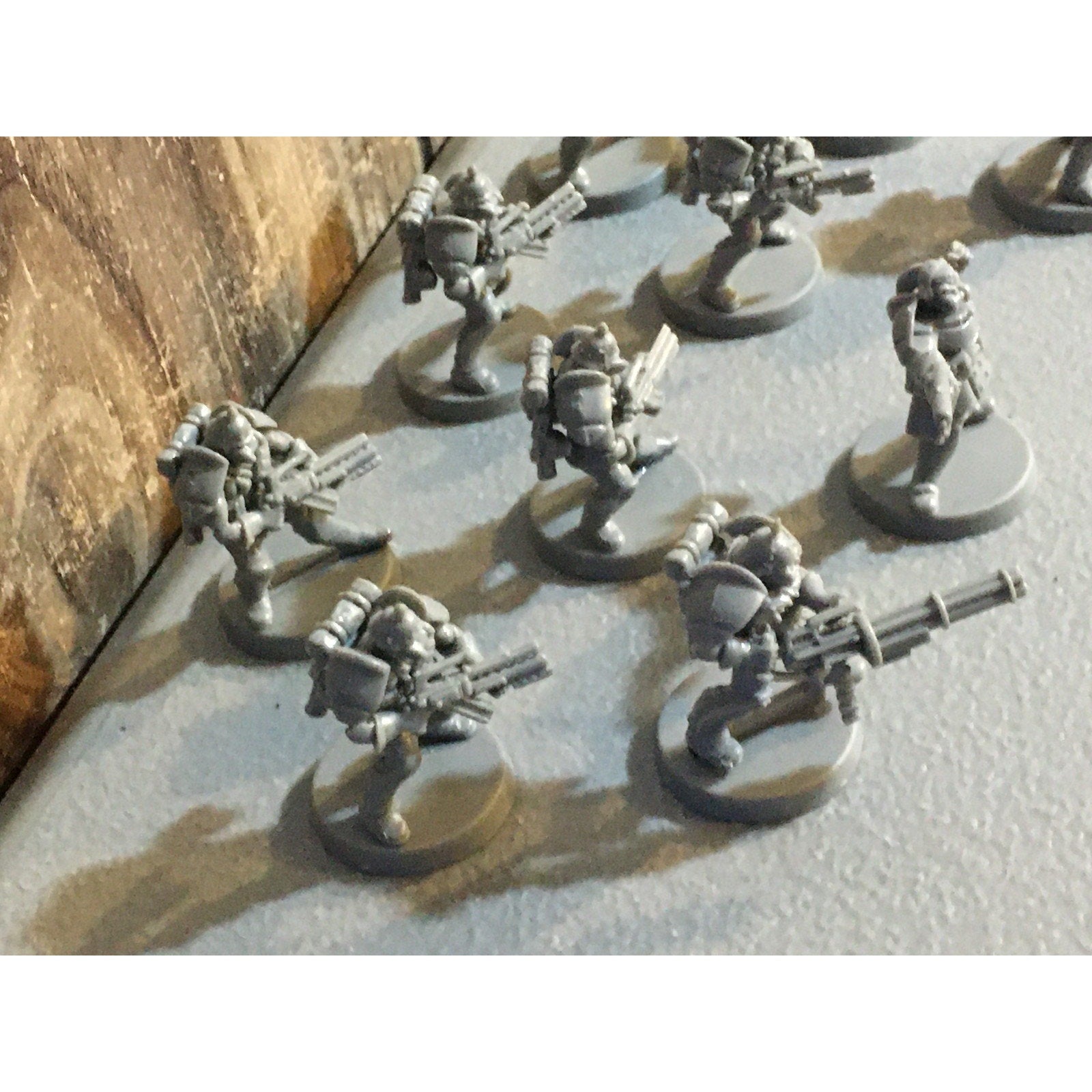 A30061 UNKNOWN TABLE TOP SCI-FI POWER ARMOR SOLDIERS 10 PK WAR GAMES
