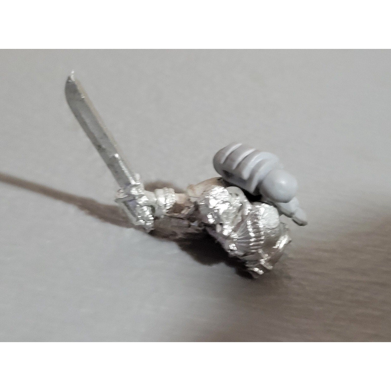 A19053 WARHAMMER 40K SPACE MARINES METAL BIKE CAPTAIN TORSO POWER SWORD