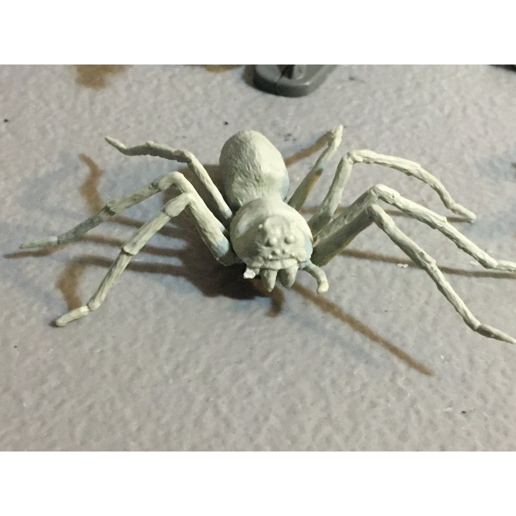 A32551 UNKNOWN MINIATURES PLASTIC ANIMAL SPIDER HORSE INCOMPLETE KNIGHT