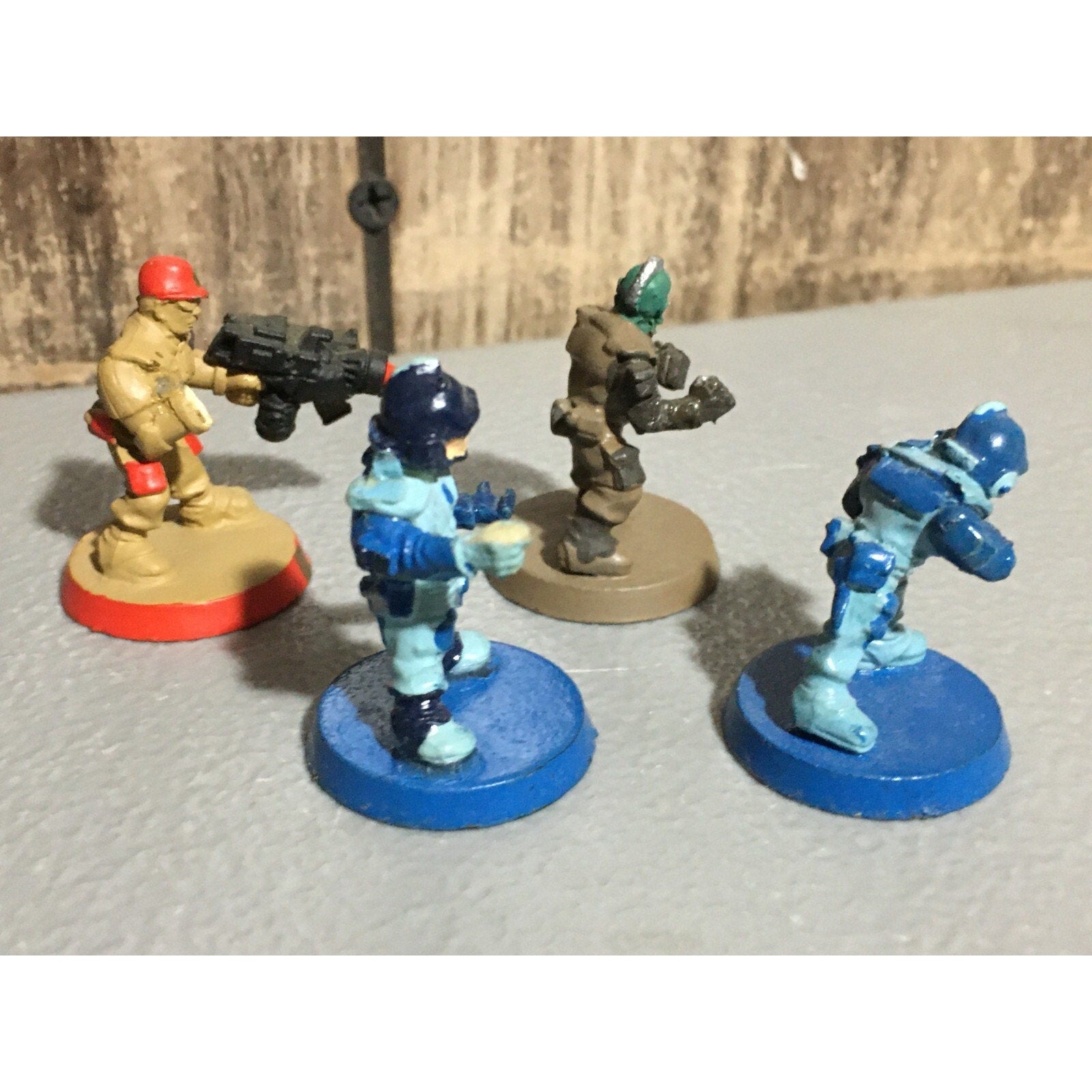 A19986 WARHAMMER 40K IMPERIAL GUARD ROGUE TRADER RTB07 4 PK ASTRA INCOMPLETE