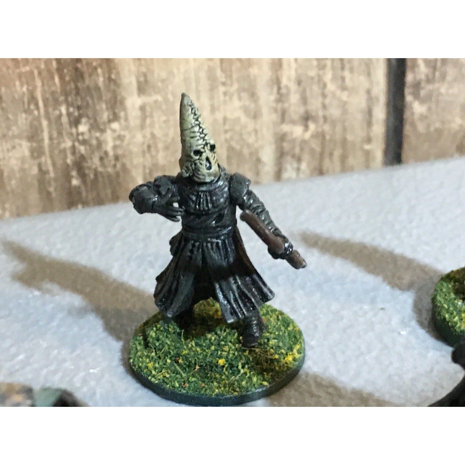 A32502 UNKNOWN PLASTIC MINIATURES HUMAN ORC DRYAD INCOMPLETE