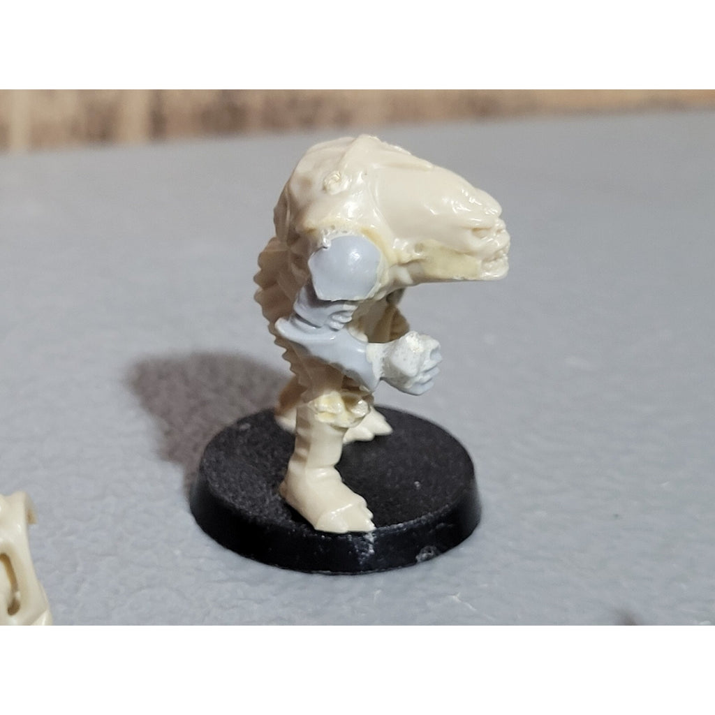 A18726 WARHAMMER 40K SPACE CRUSADE TYRANIDS GENESTEALERS WARRIORS HYBRIDS INC