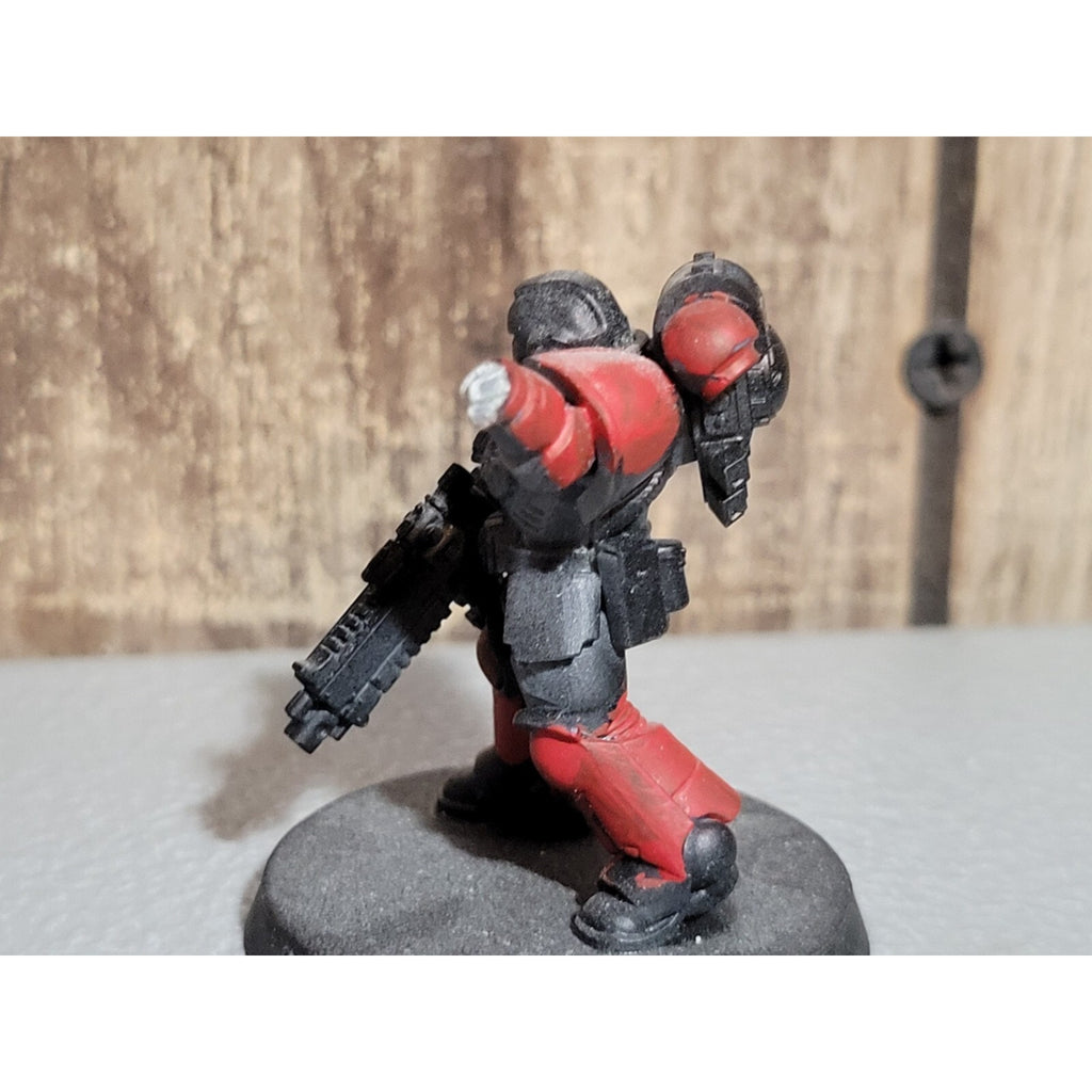 A18685 WARHAMMER 40K SPACE MARINES PRIMARIS ANCIENT
