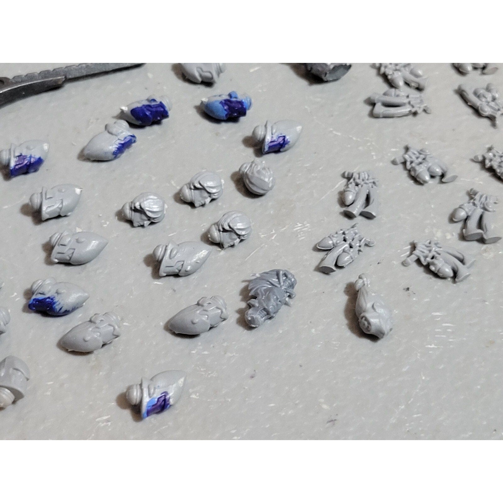 A18981 WARHAMMER 40K ELDAR CRAFTWORLDS BITS LOT HEADS ACCESSORIES INC
