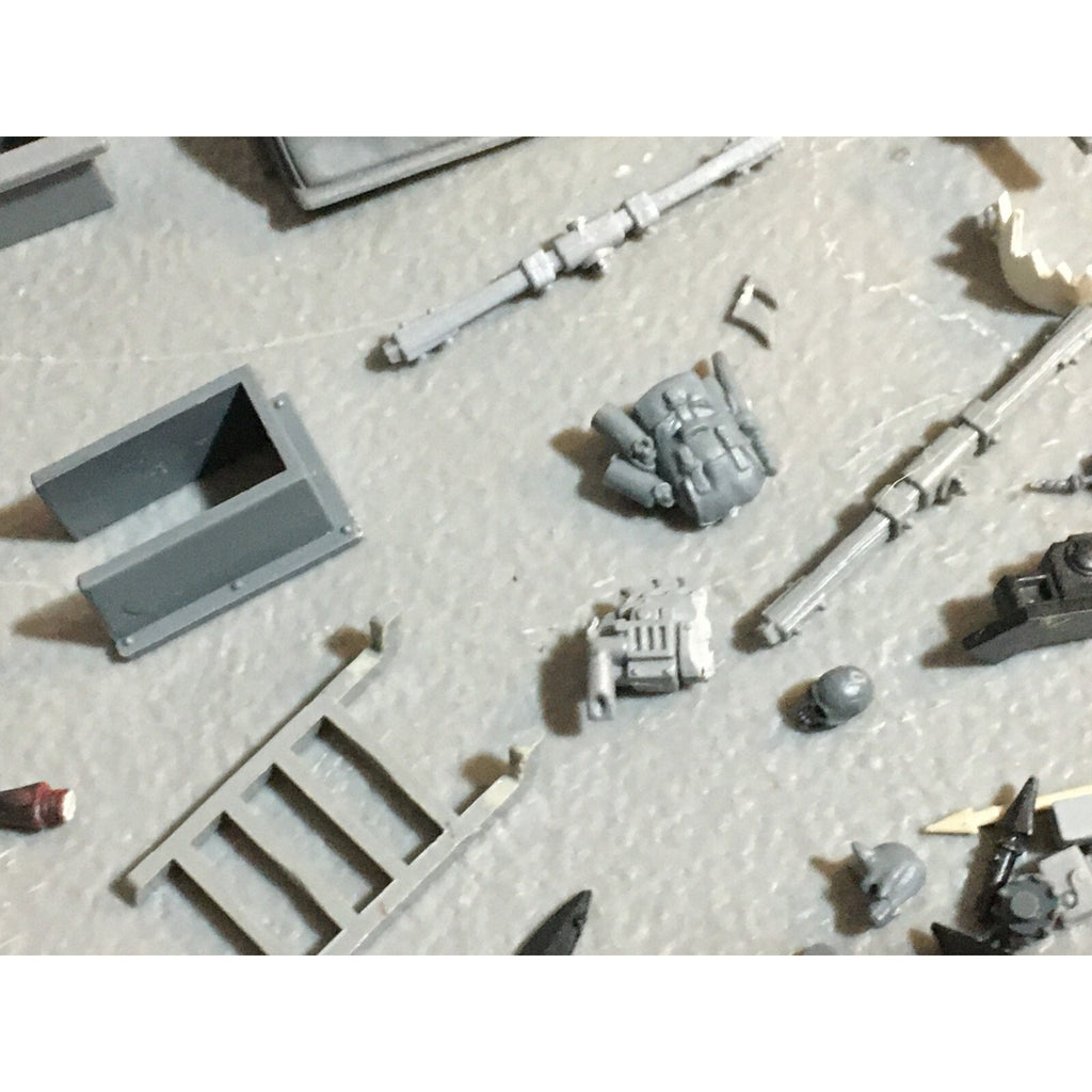A23493 WARHAMMER FANTASY 40K BITS LOT MIXED RANDOM GAMES WORKSHOP GW