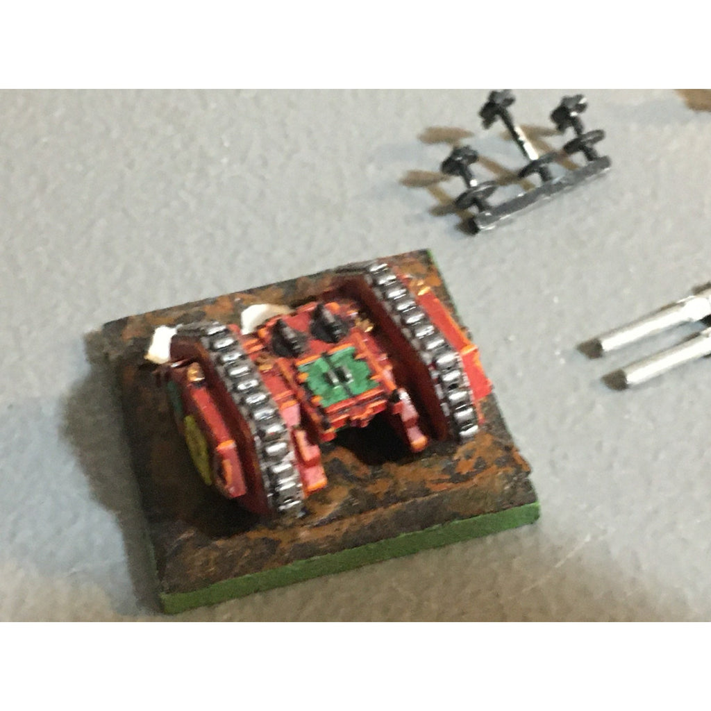 A24890 WARHAMMER 40K EPIC RANDOM BITS LOT INCOMPLETE SOME METAL ELDAR CHAOS GW