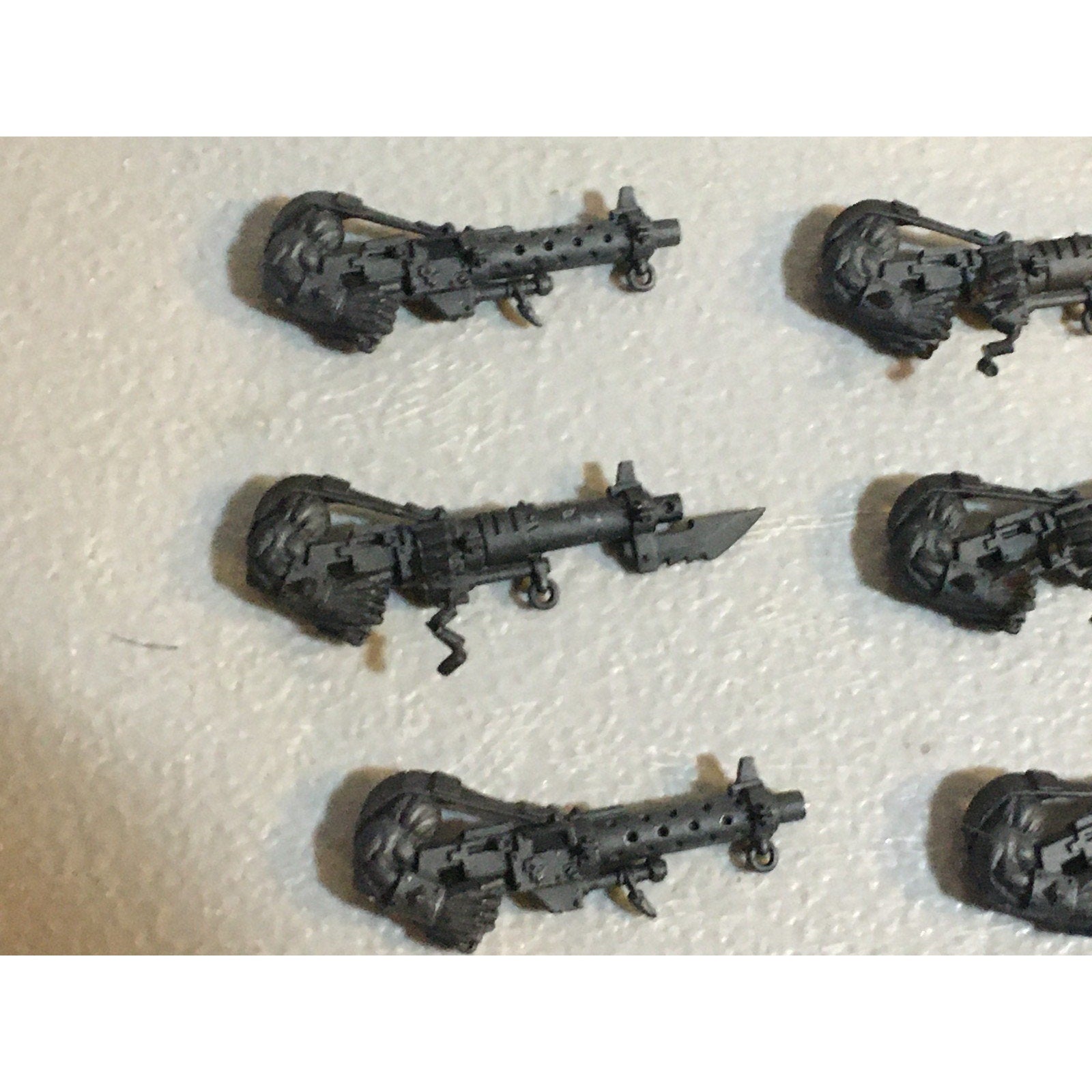 A33568 WARHAMMER 40K SPACE ORKS BITS LOT LOOTAS GUN BACKPACK GW GAMES WORKSHOP